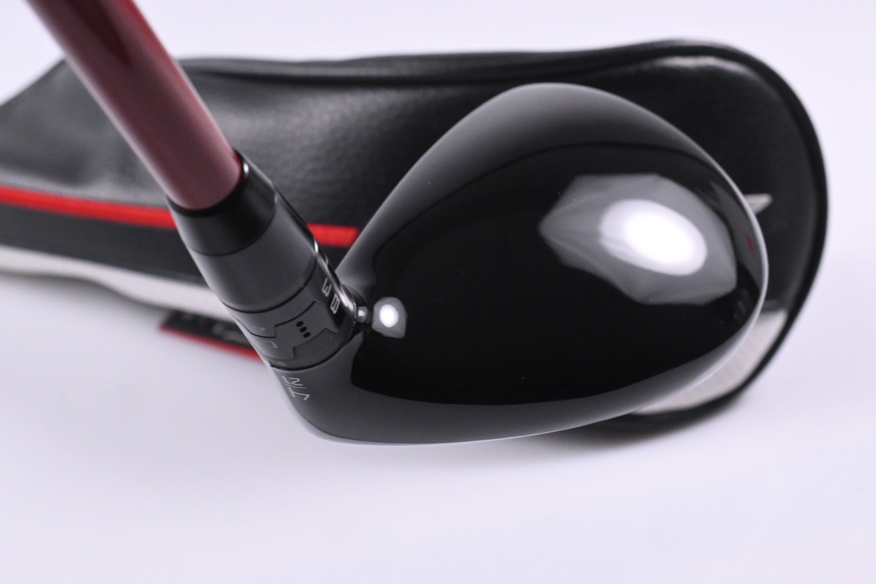 Titleist GT2 #4 Hybrid / 21 Degree / Regular Flex Project X Denali Red 60 Shaft