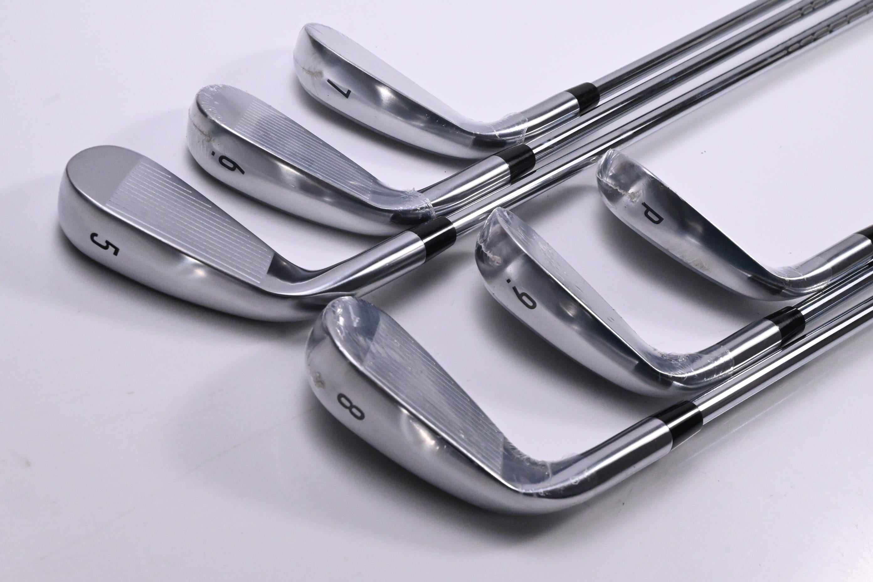 Callaway Quantum Max Irons / 5-PW / Regular Flex KBS MAX 90 Shafts