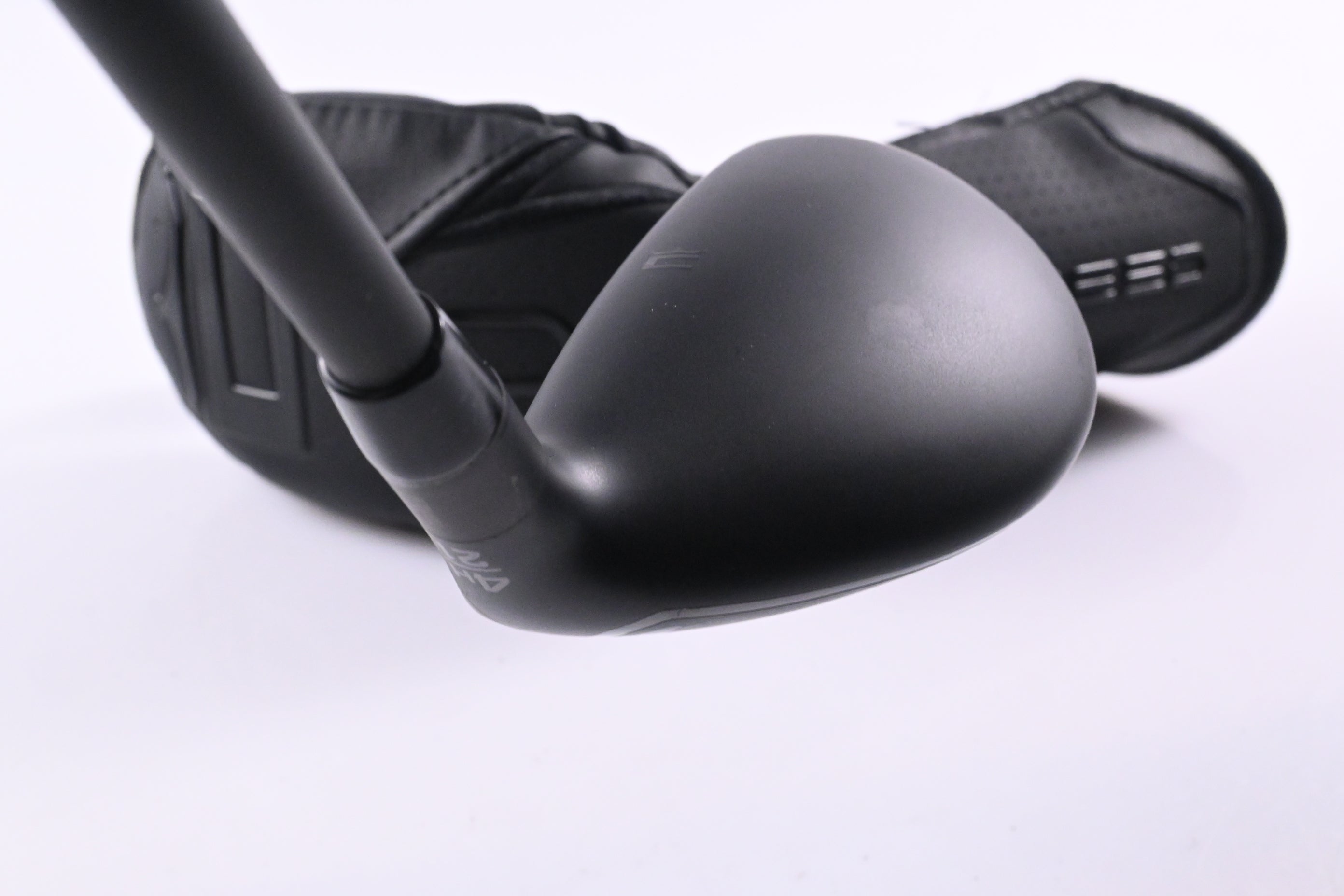 Cobra Darkspeed #4 Hybrid / 21 Degree / X-Flex Mitsubishi MMT Black 80 Shaft