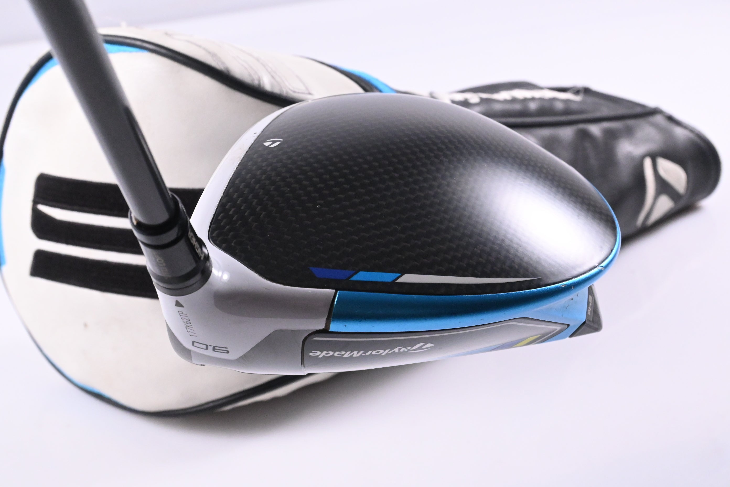 Taylormade SIM2 Max Driver / 9 Degree / Stiff Flex EvenFlow Riptide 60 Shaft