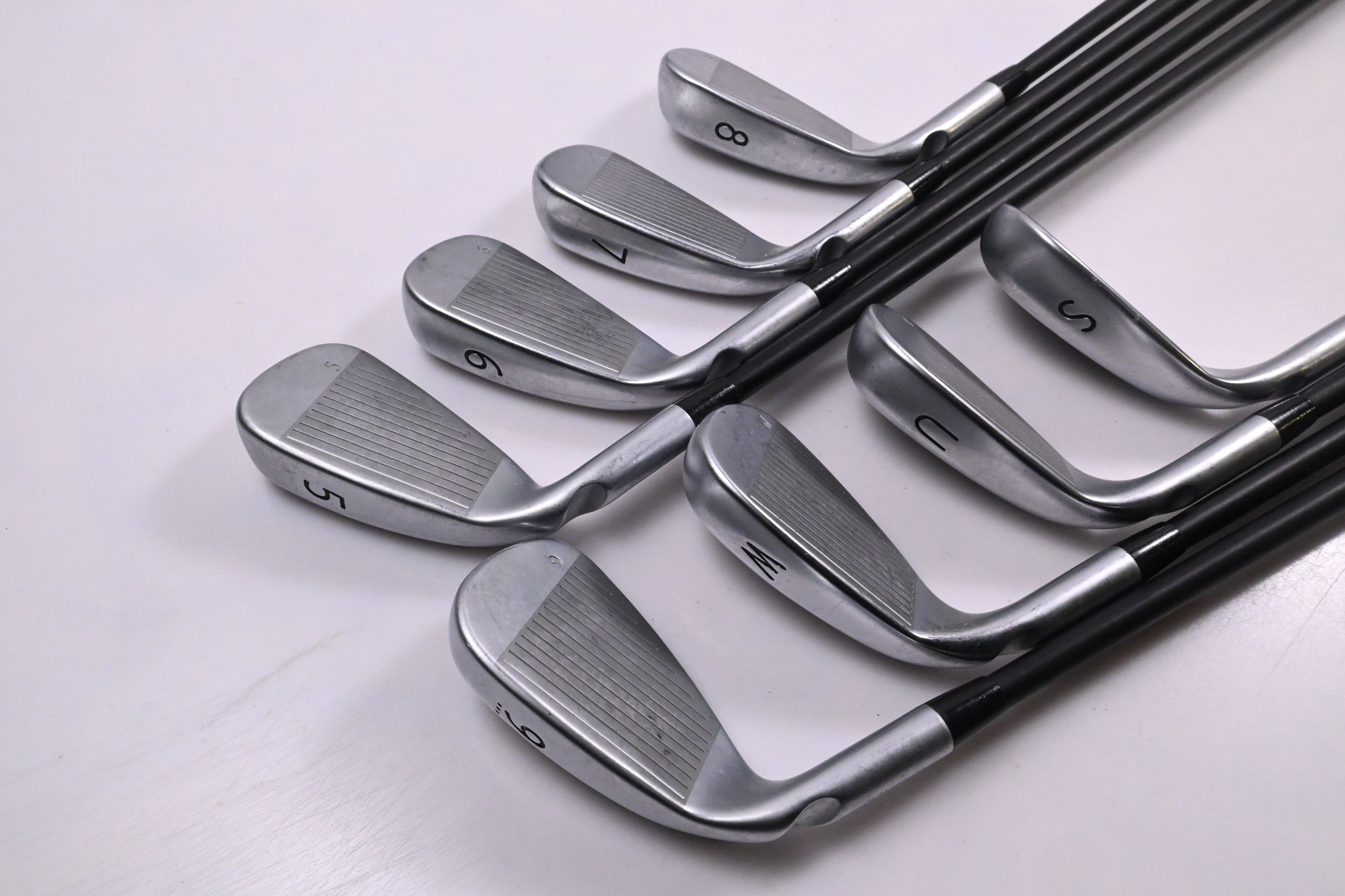 Ping G400 Irons / 5-PW+GW+SW / Black Dot / Regular Flex Ping Alta CB Shafts