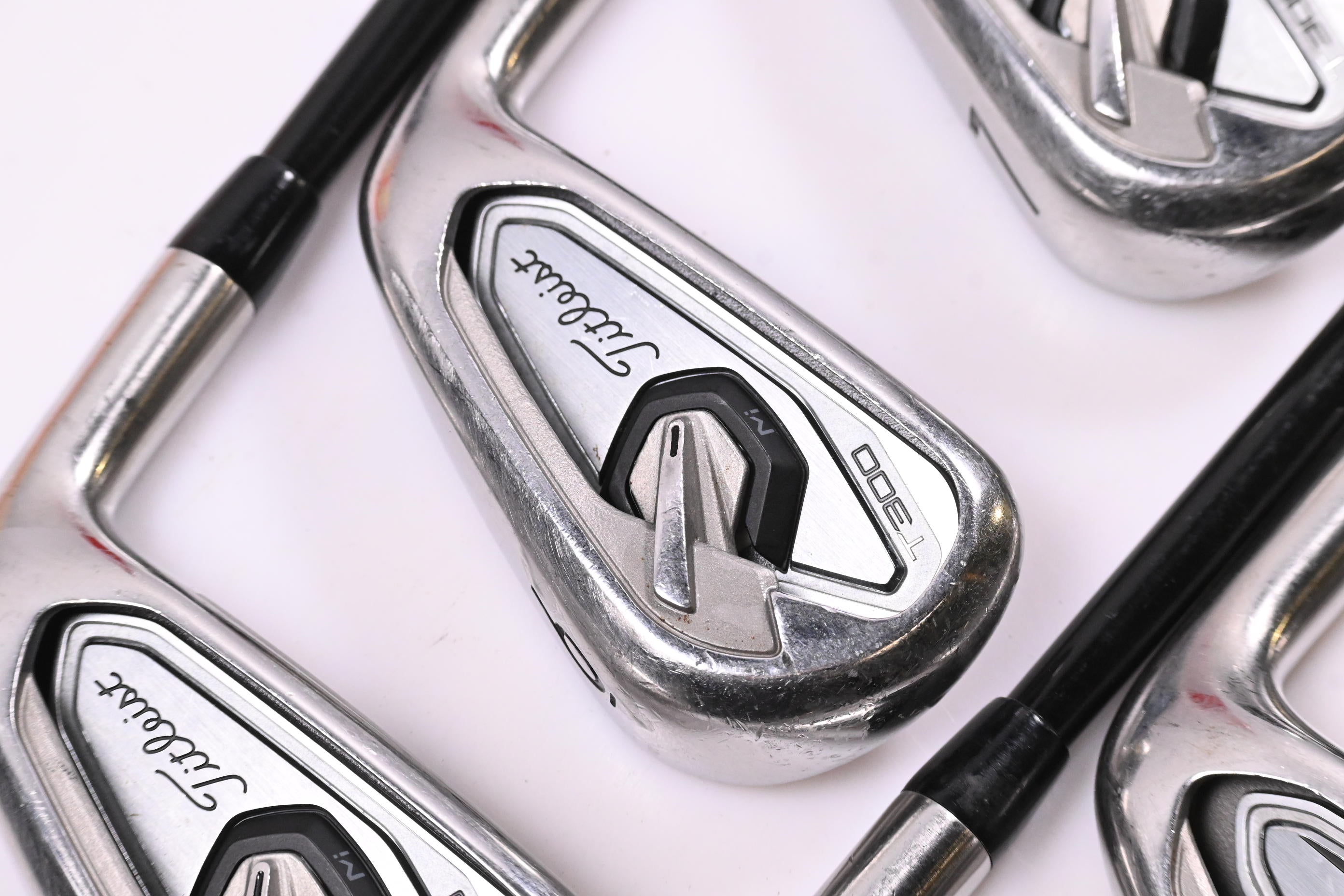 Titleist T300 2019 Irons / 5-PW / Regular Flex Tensei AV Red AM(2) Shafts