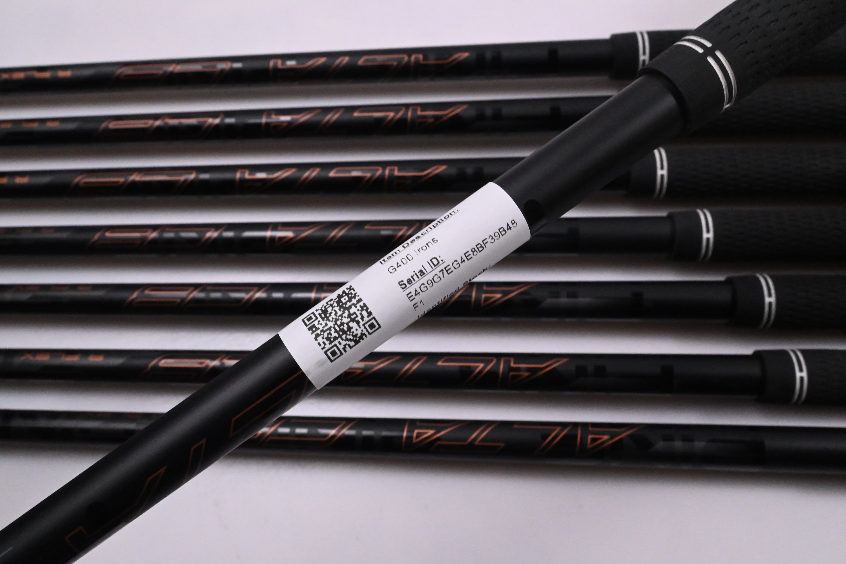 Ping G400 Irons / 5-PW+GW+SW / Black Dot / Regular Flex Ping Alta CB Shafts