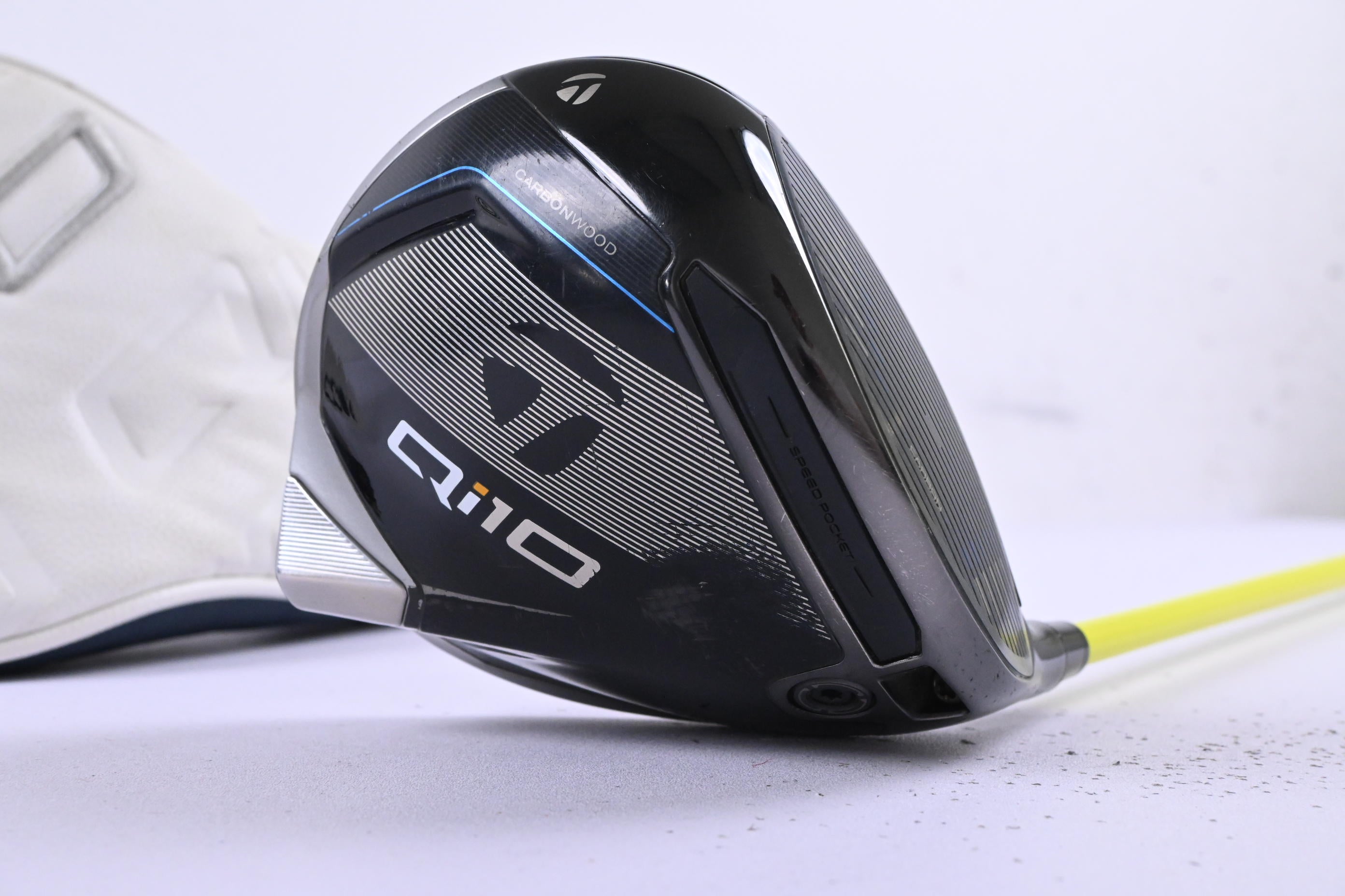 Taylormade Qi10 Driver / 10.5 Degree / Stiff Flex UST Mamiya Proforce V2 6