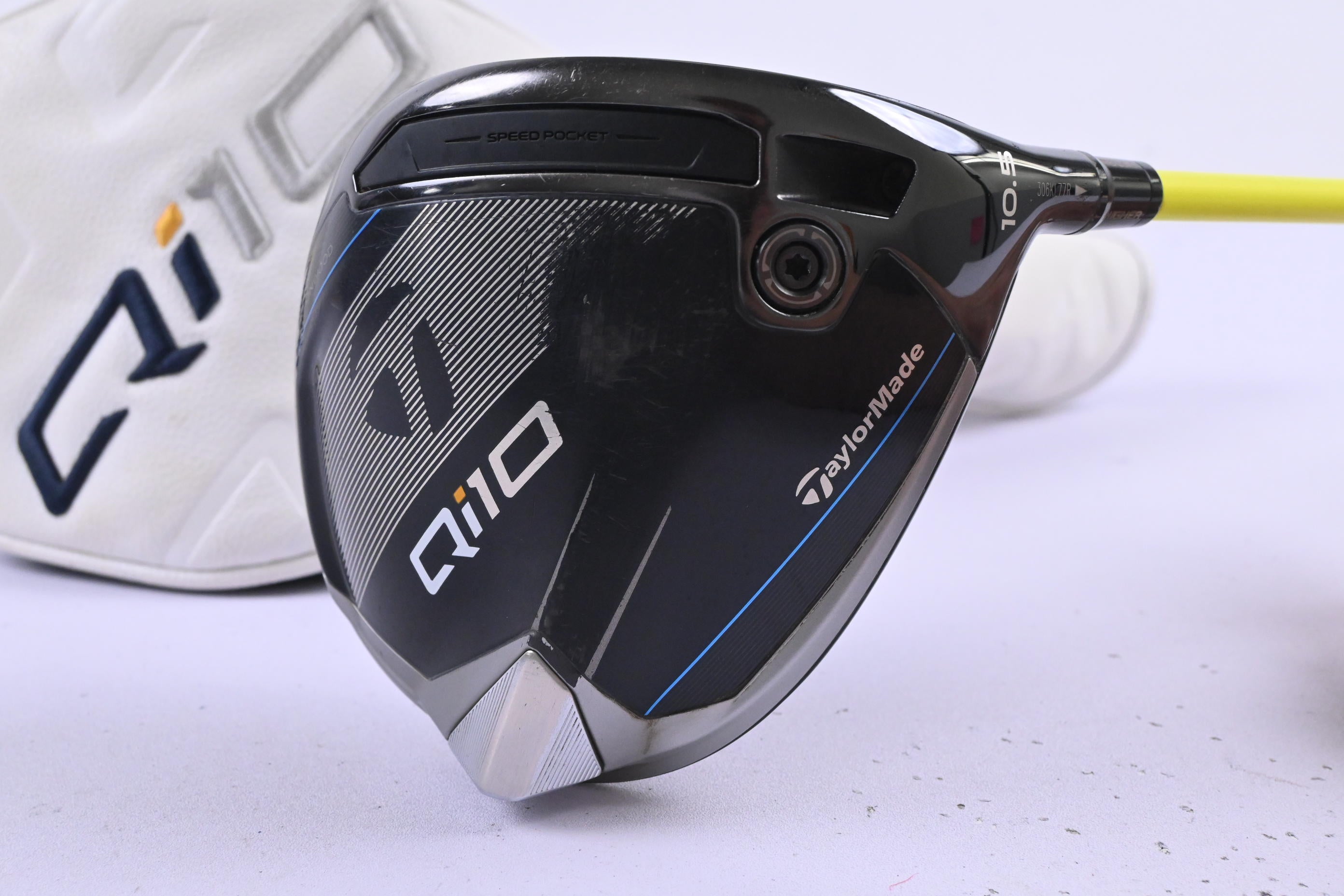 Taylormade Qi10 Driver / 10.5 Degree / Stiff Flex UST Mamiya Proforce V2 6