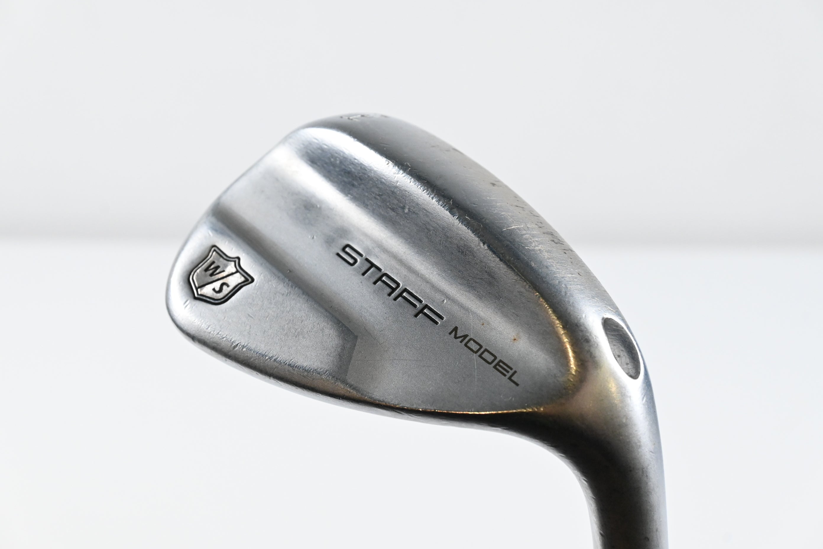 Wilson Staff Model Sand Wedge / 54 Degree / Stiff Flex Dynamic Gold 120 S300