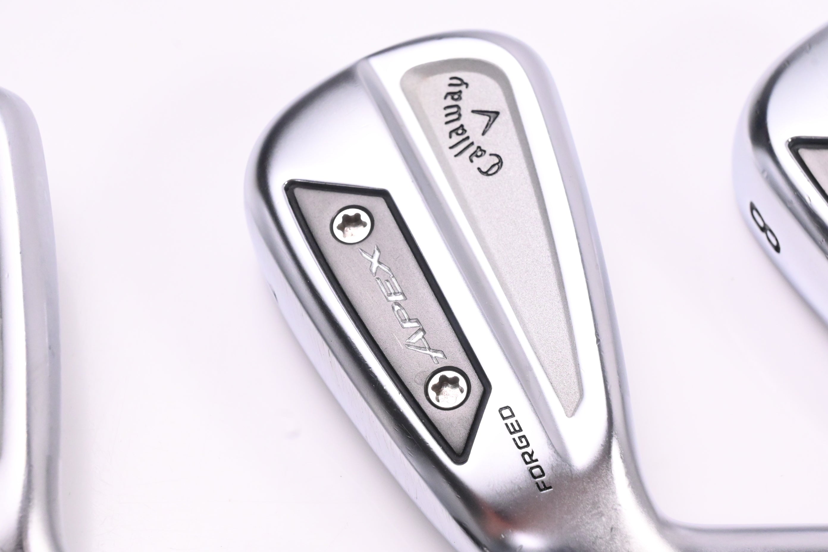 Left Hand Callaway Apex Ai300 Irons / 6-PW+AW / Regular Flex Dynamic Gold 90 R300