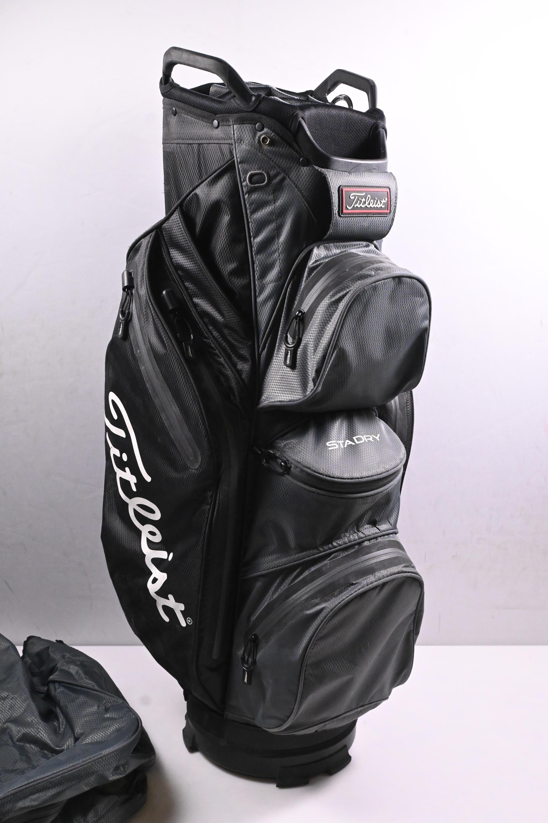 Titleist StaDry Cart Bag / 14-Way Divider / Black, Grey