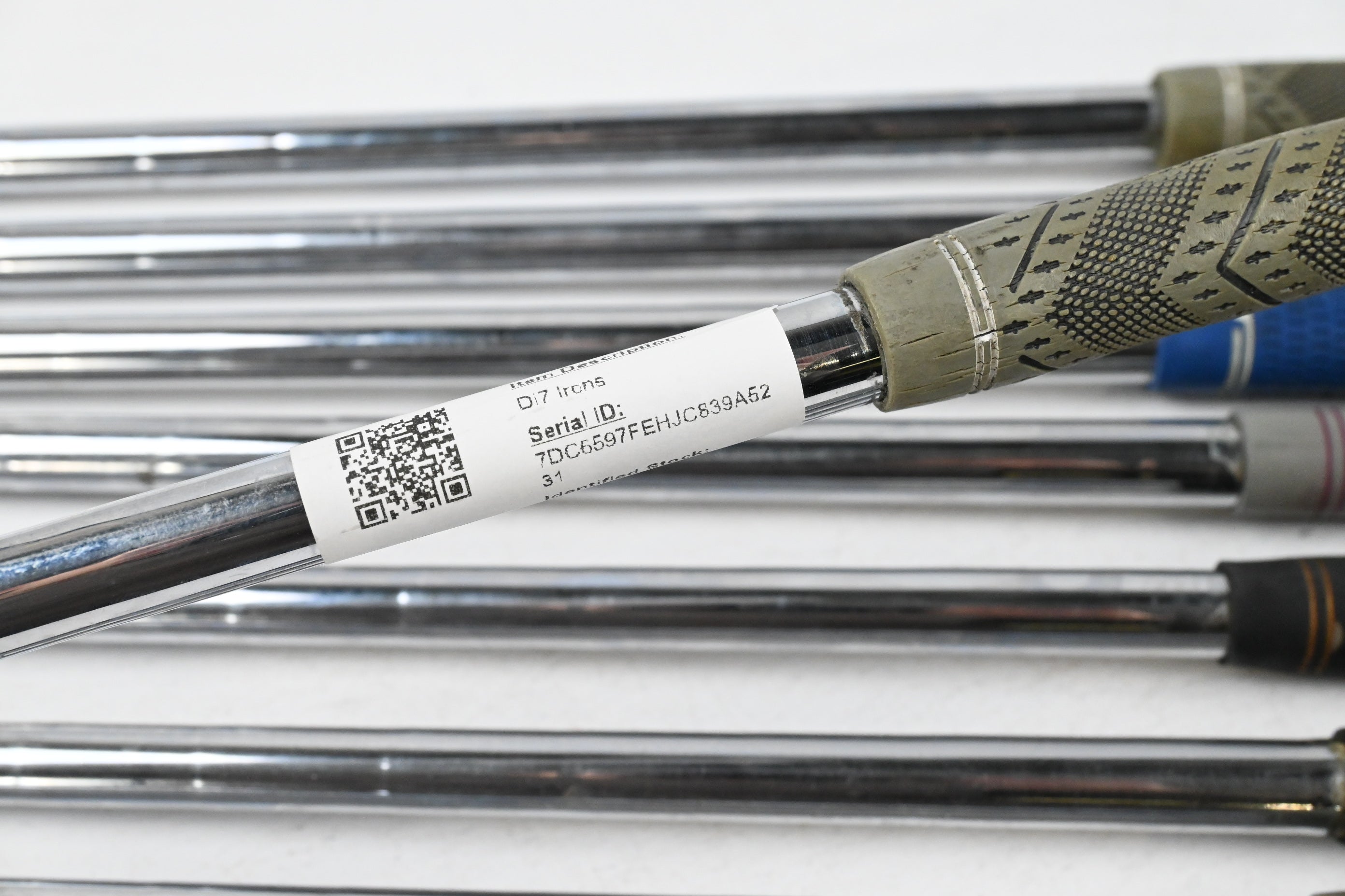 Wilson Di7 Irons / 4-PW+GW+SW / UniFlex TX- 105 FS Shafts