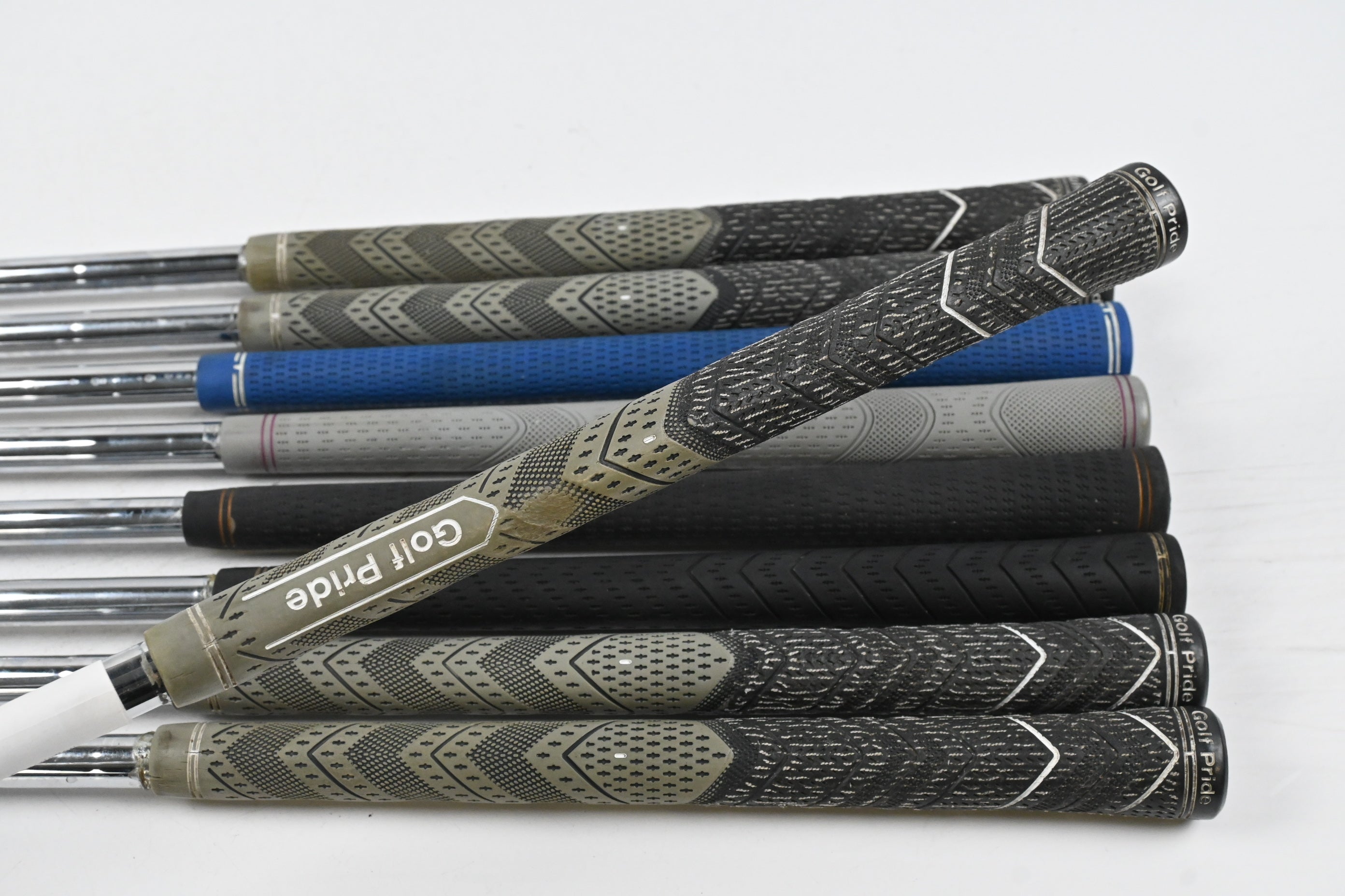 Wilson Di7 Irons / 4-PW+GW+SW / UniFlex TX- 105 FS Shafts