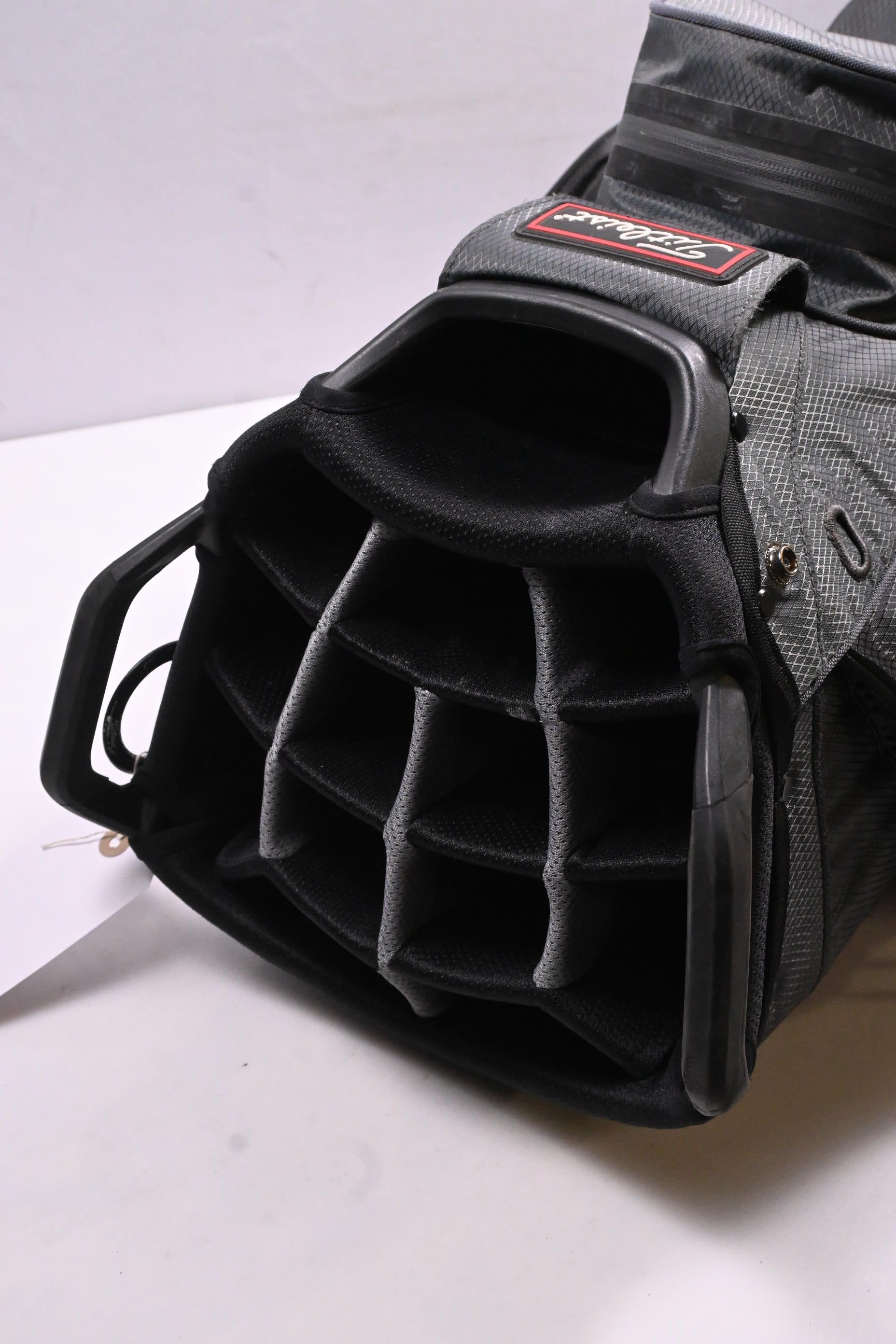 Titleist StaDry Cart Bag / 14-Way Divider / Black, Grey