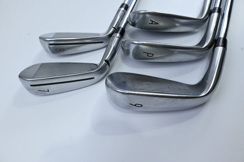 Taylormade Qi Irons / 7-PW+AW / Regular Flex KBS Tour Lite Shafts