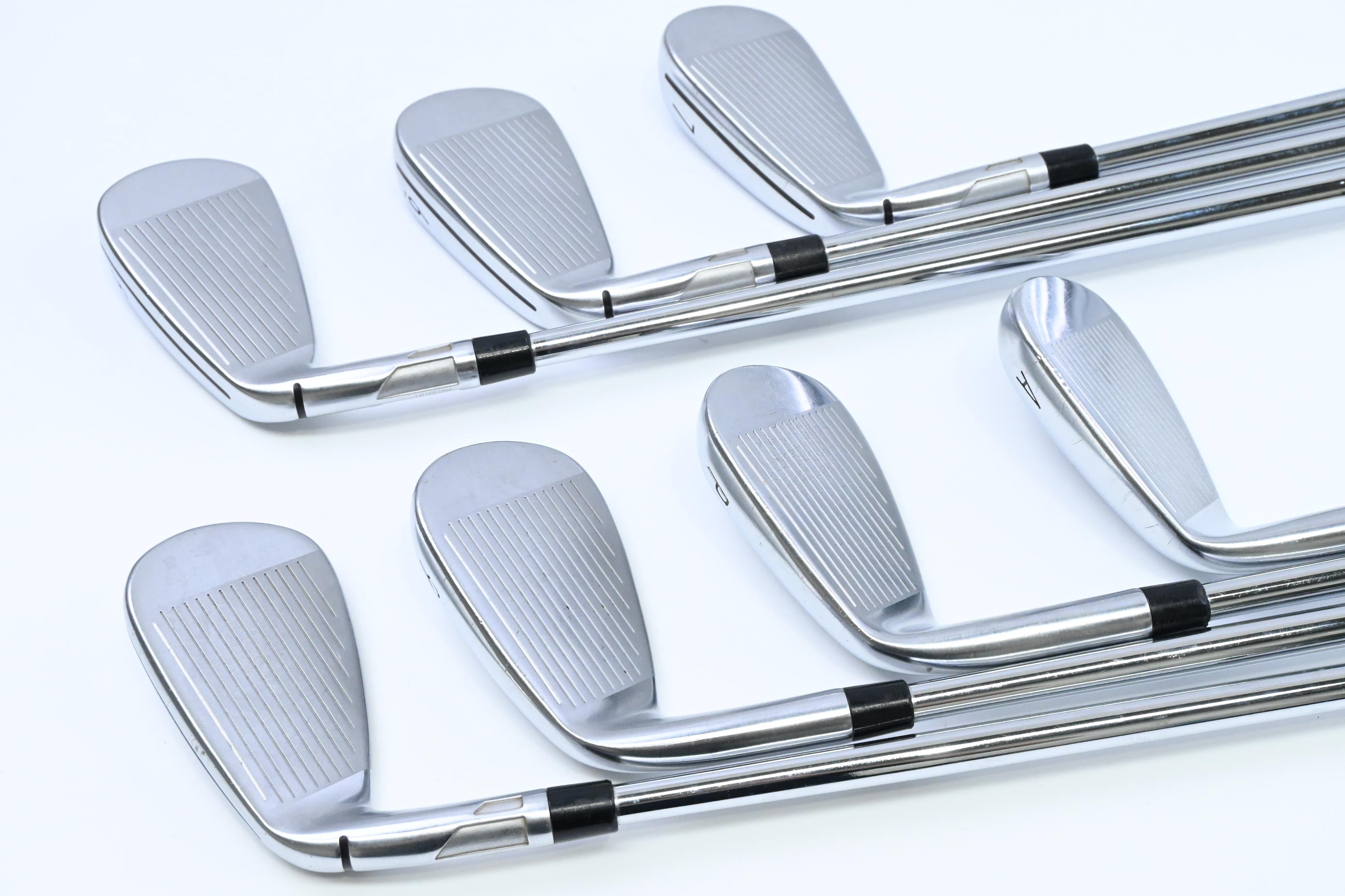 Taylormade Qi Irons / 5-PW+AW / Stiff Flex Dynamic Gold 105 S300 Shafts