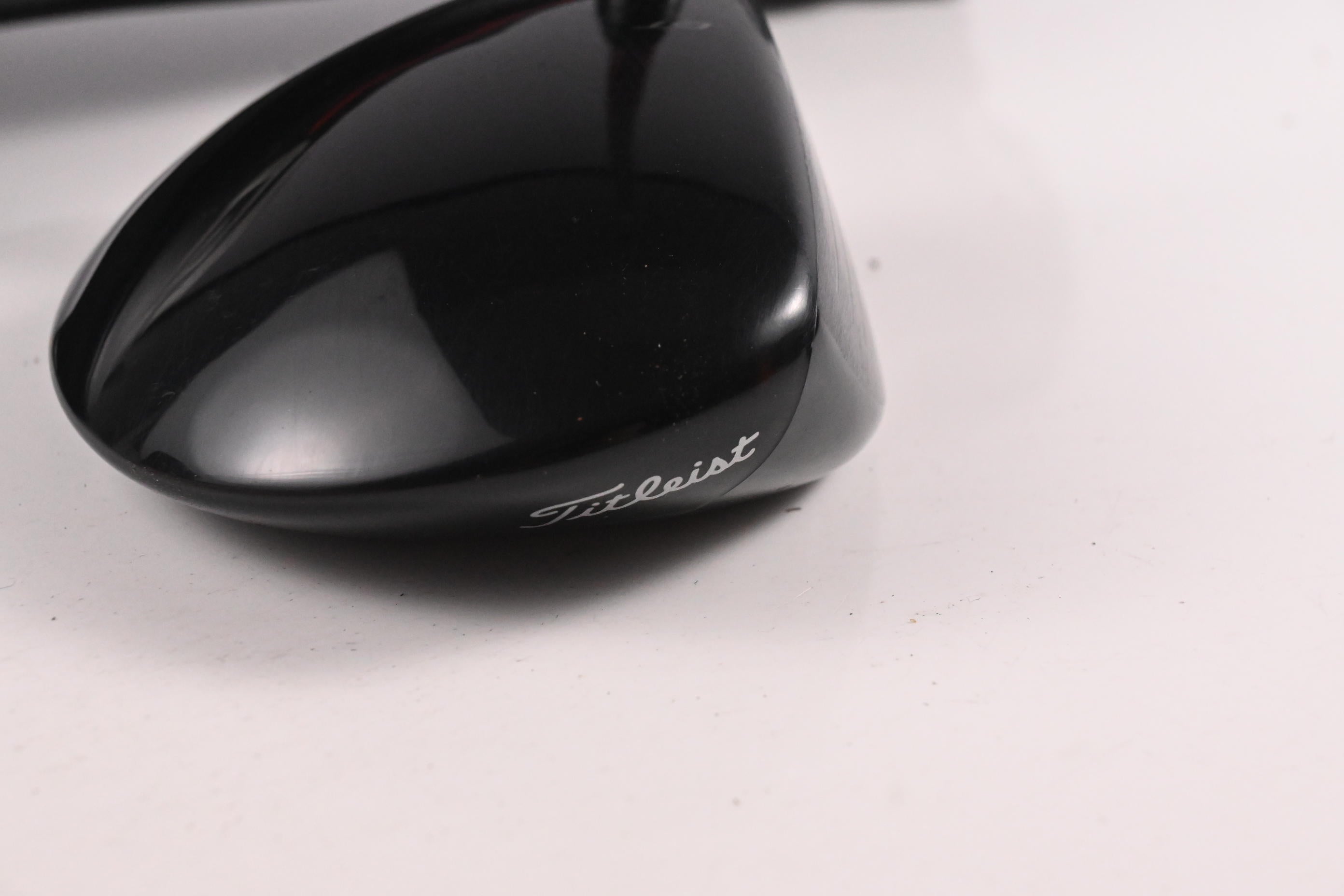 Titleist GT2 #5 Wood / 18 Degree / Regular Flex Project X Denali Red 60 Shaft
