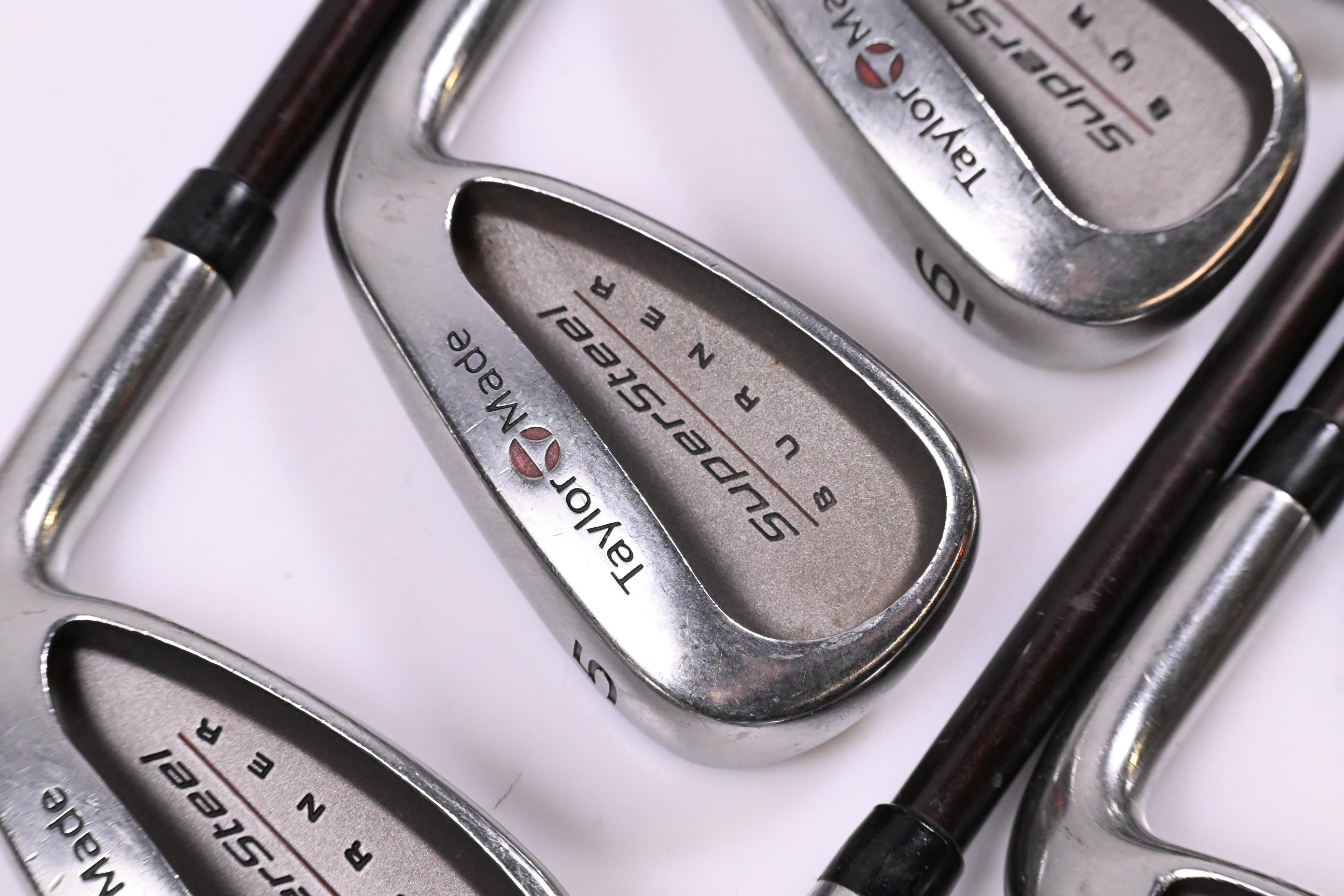 Taylormade Supersteel Irons / 4-PW+SW / Regular Flex Taylormade Bubble 80 Shafts