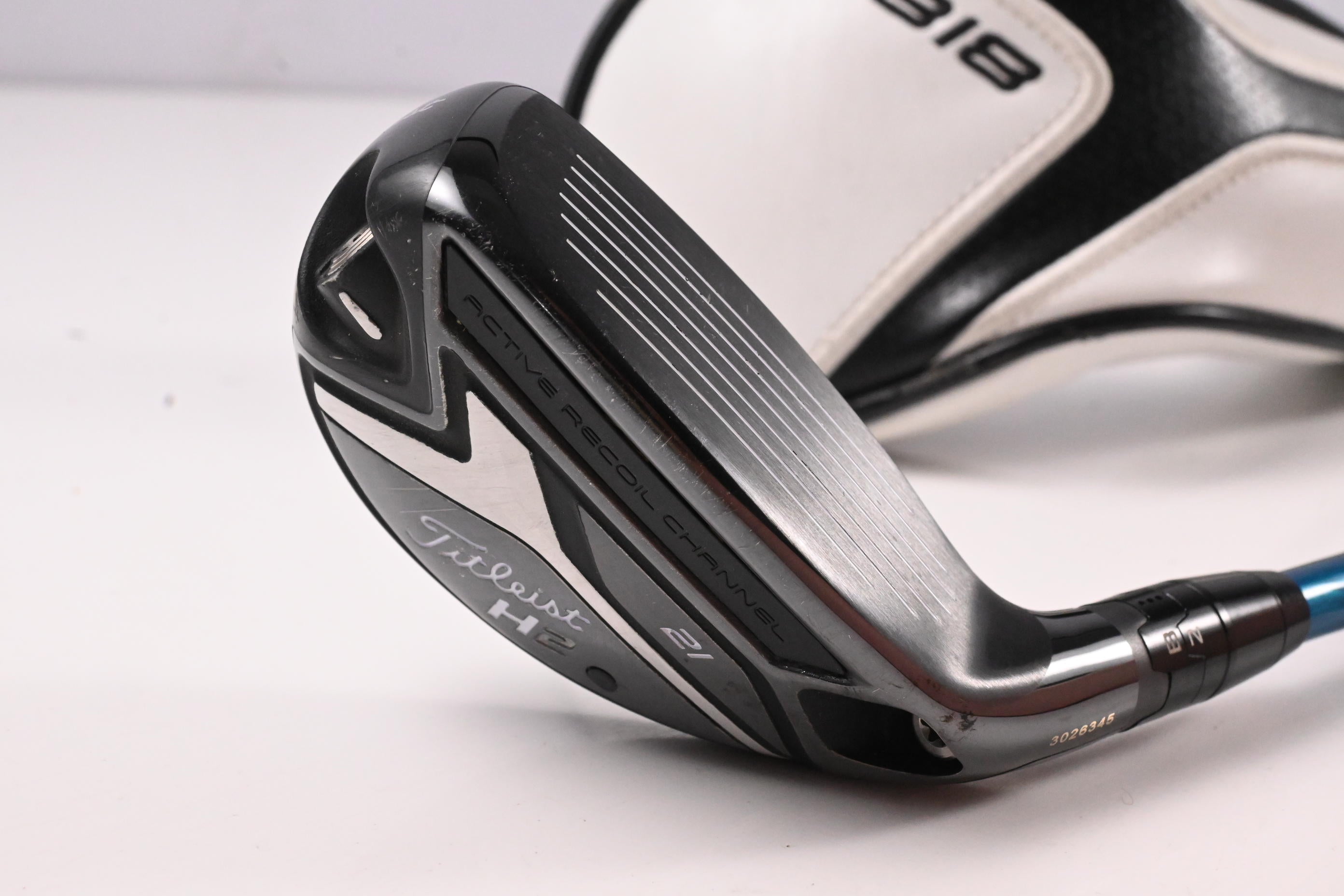 Titleist 818 H2 #3 Hybrid / 21 Degree /  Stiff Flex EvenFlow Blue 85 Shaft
