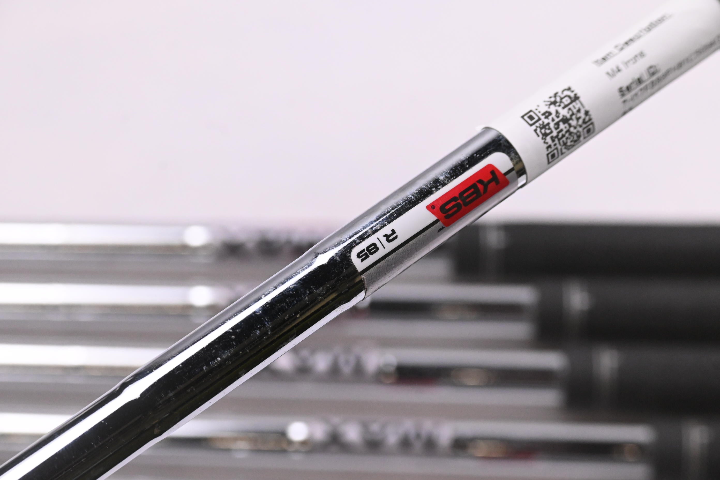 Taylormade M4 Irons / 5-9i+SW / Regular Flex KBS MAX 85 Shafts