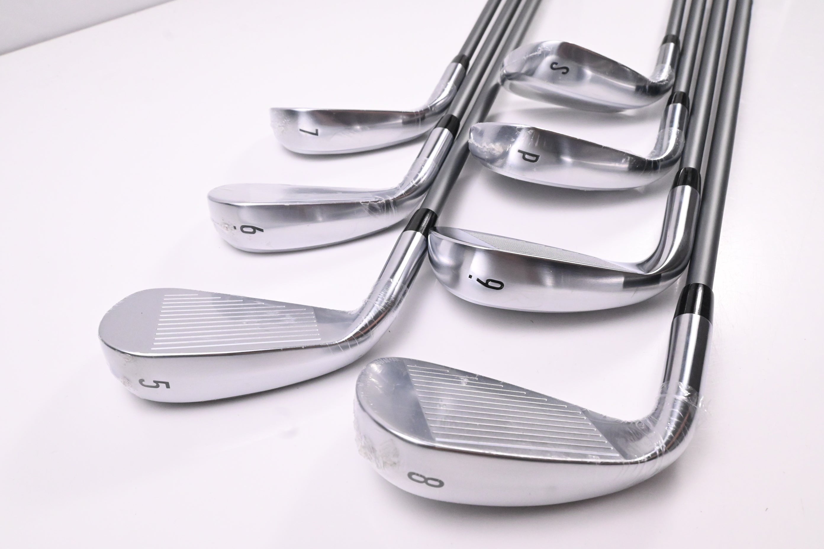Callaway Quantum Max OS Irons / 5-PW+SW / Regular Flex Denali Frost Silver 60