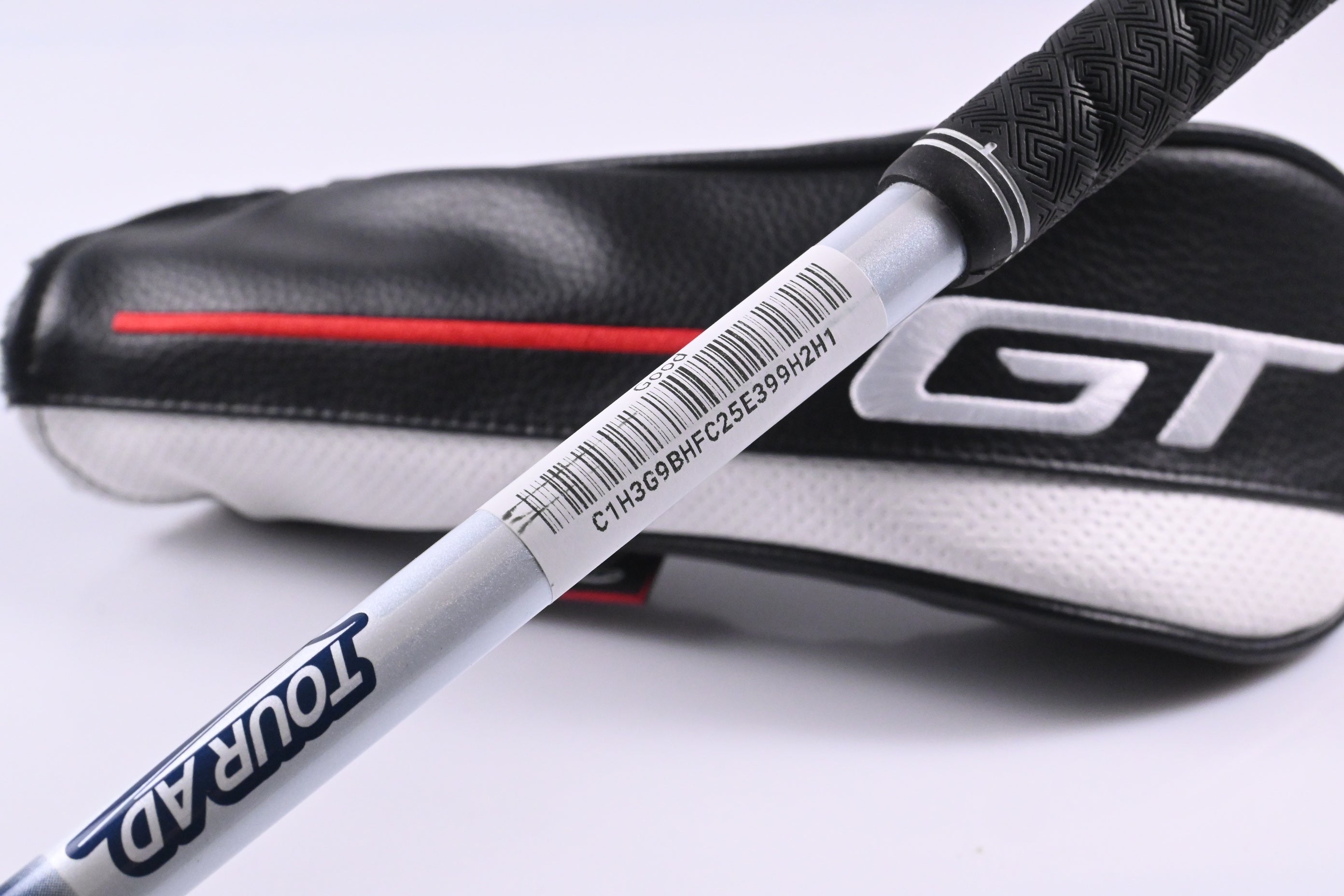 Titleist GT1 #6 Hybrid / 26 Degree / Regular Flex Graphite Design Tour AD HY-85