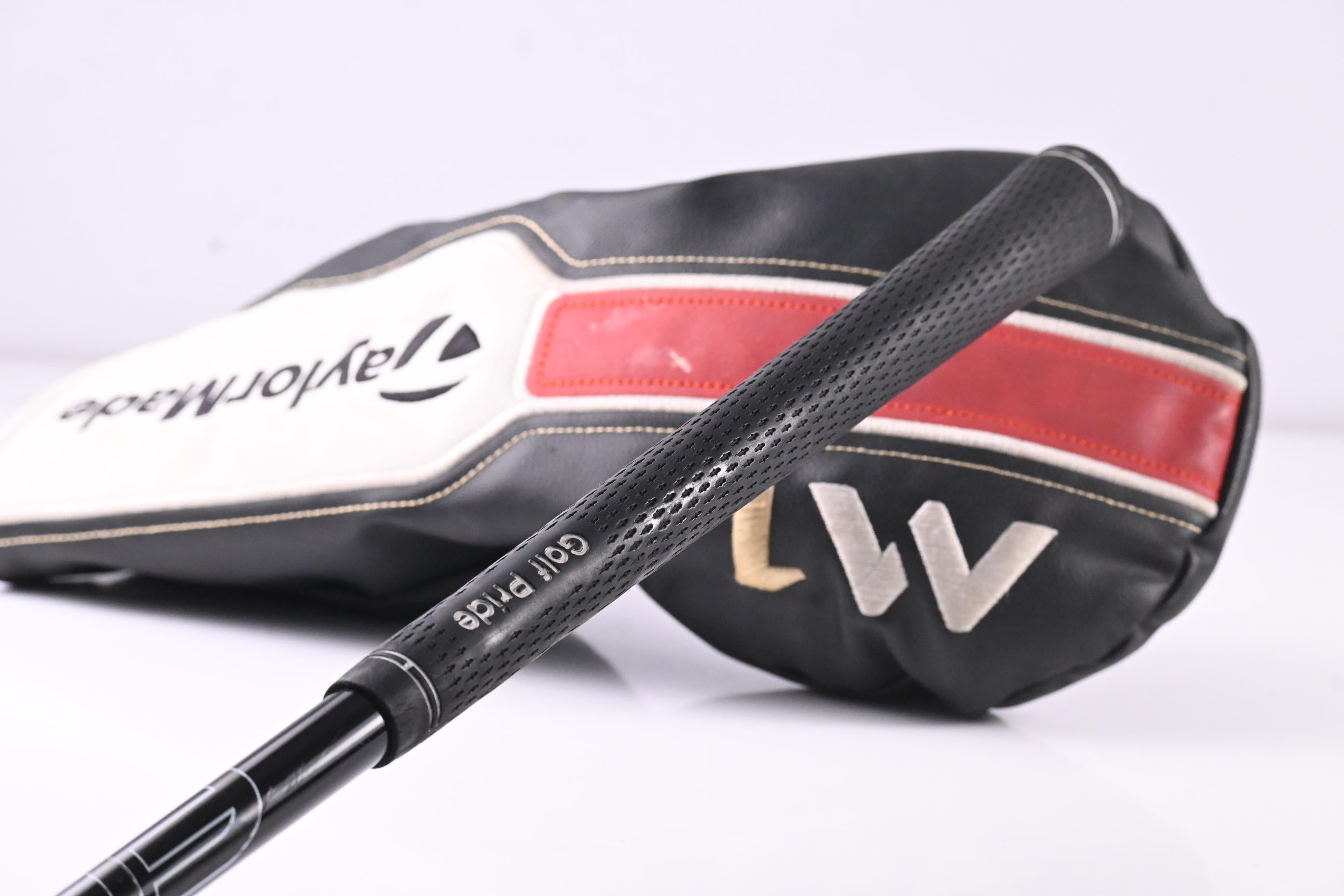 Taylormade M1 2016 Driver / 9.5 Degree / Regular Flex Fujikura Pro Black 60 Shaft
