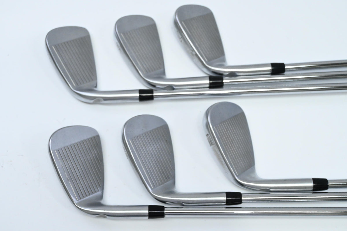 Ping i210 Irons / 5-PW / Blue Dot / Regular Flex NS Pro Zelos 7 Shafts