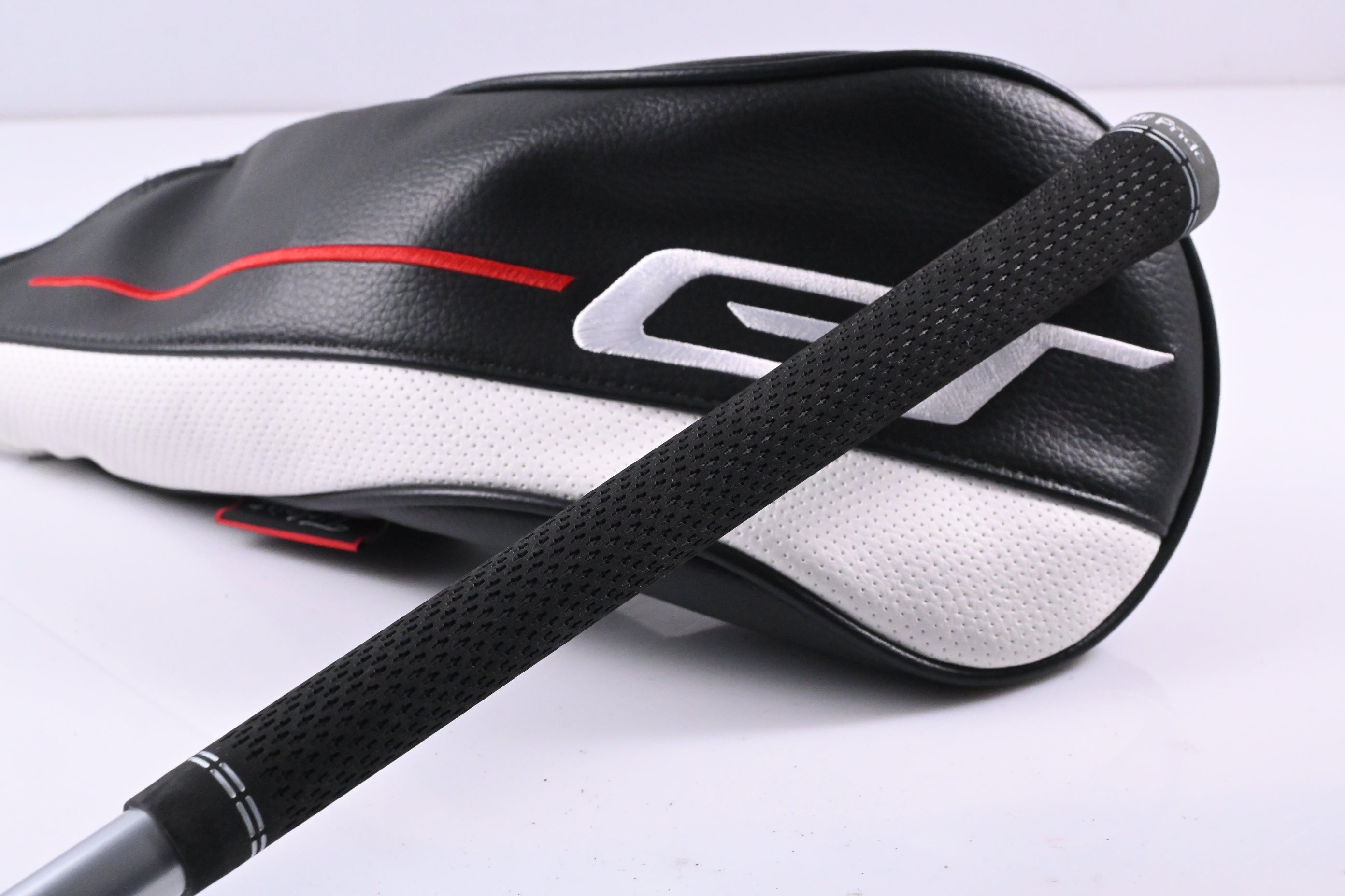 Titleist GT1 Driver / 12 Degree / Regular Flex Fujikura Air Speeder 40 Shaft