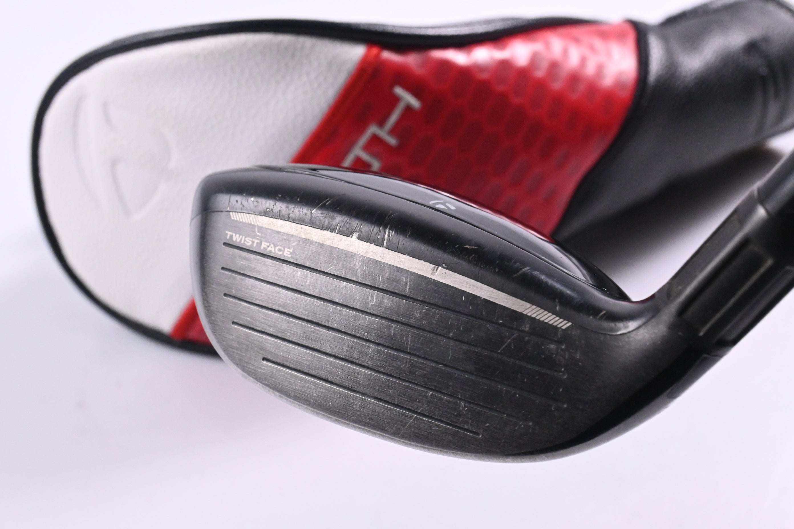 Taylormade Stealth 2 #4 Hybrid / 22 Degree / Regular Flex Fujikura Ventus TR Red 6