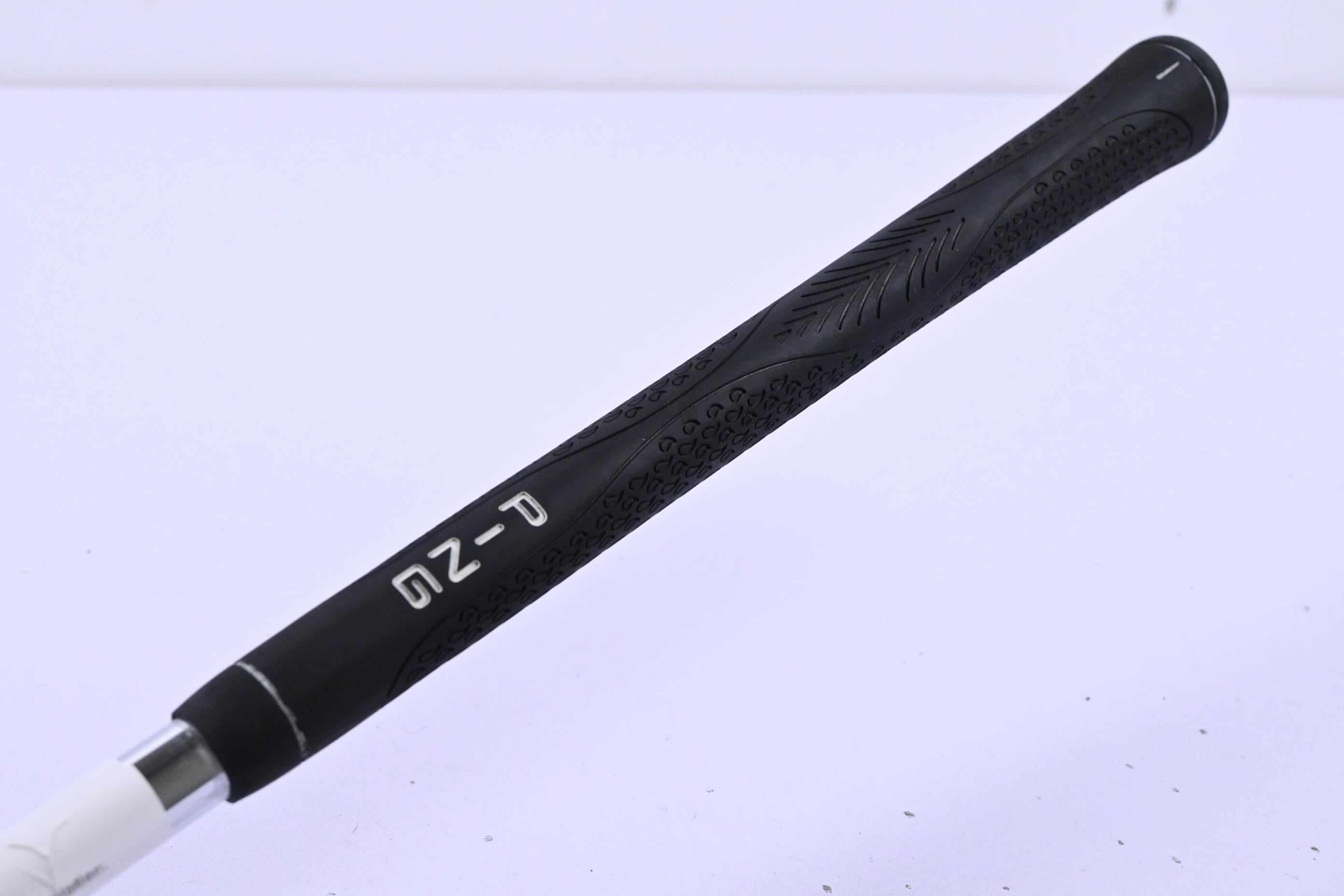 Ping G10 #6 Iron / Black Dot / Regular Flex Ping AWT Shaft