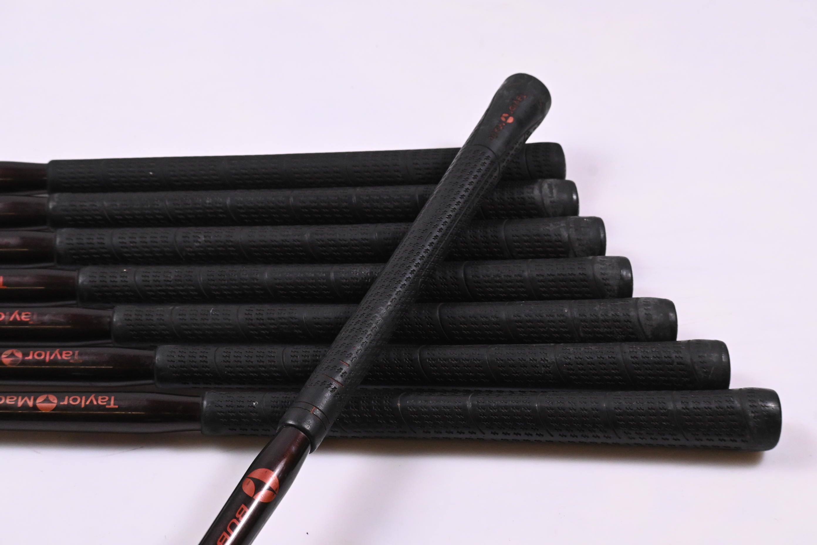 Taylormade Supersteel Irons / 4-PW+SW / Regular Flex Taylormade Bubble 80 Shafts