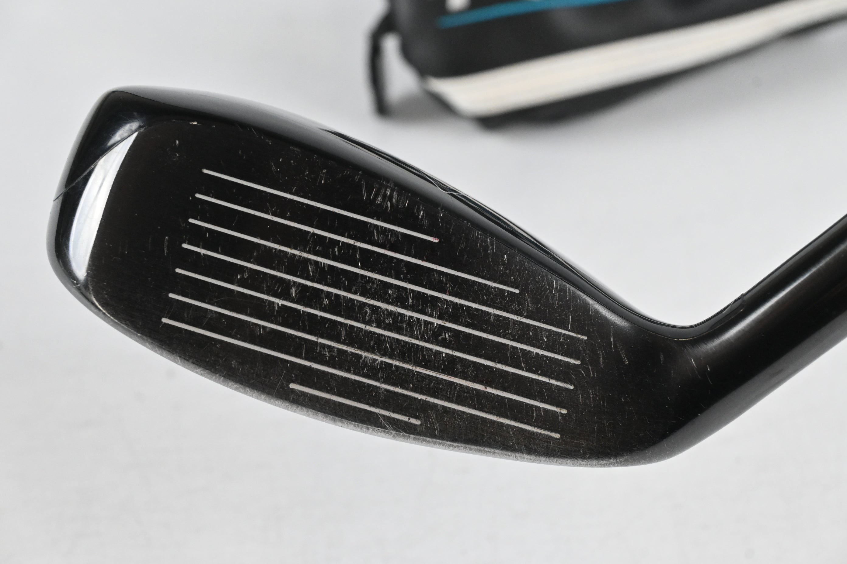 Callaway Rogue #4 Hybrid / 21 Degree / Regular Flex Aldila Synergy 60 Shaft