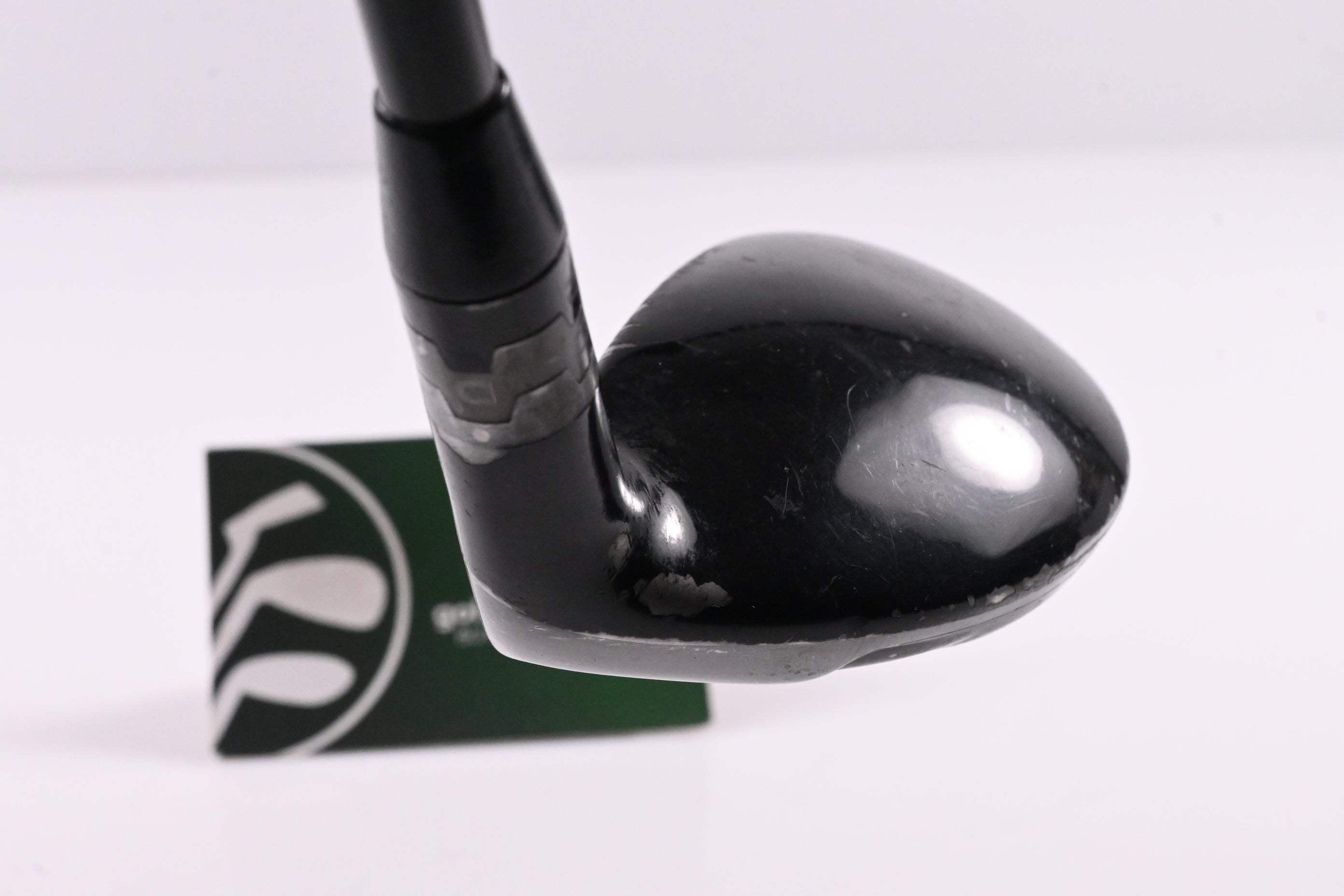 Titleist 910H #3 Hybrid / 19 Degree / Stiff Flex Diamana 'ahina 90 Shaft