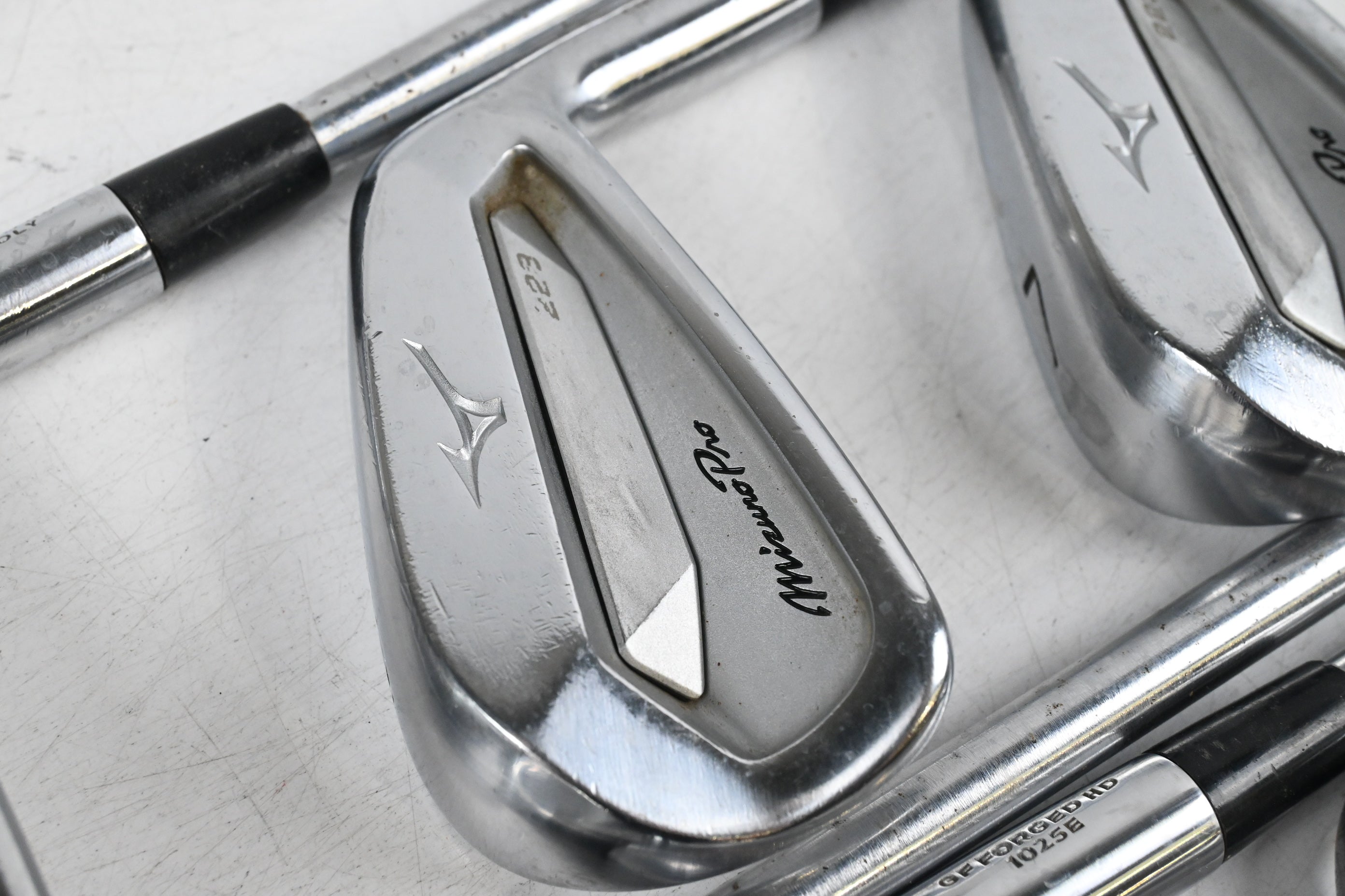 Mizuno Pro 223 / 221 Combo Irons / 5-PW / X-Flex Project X LS 125 Shafts