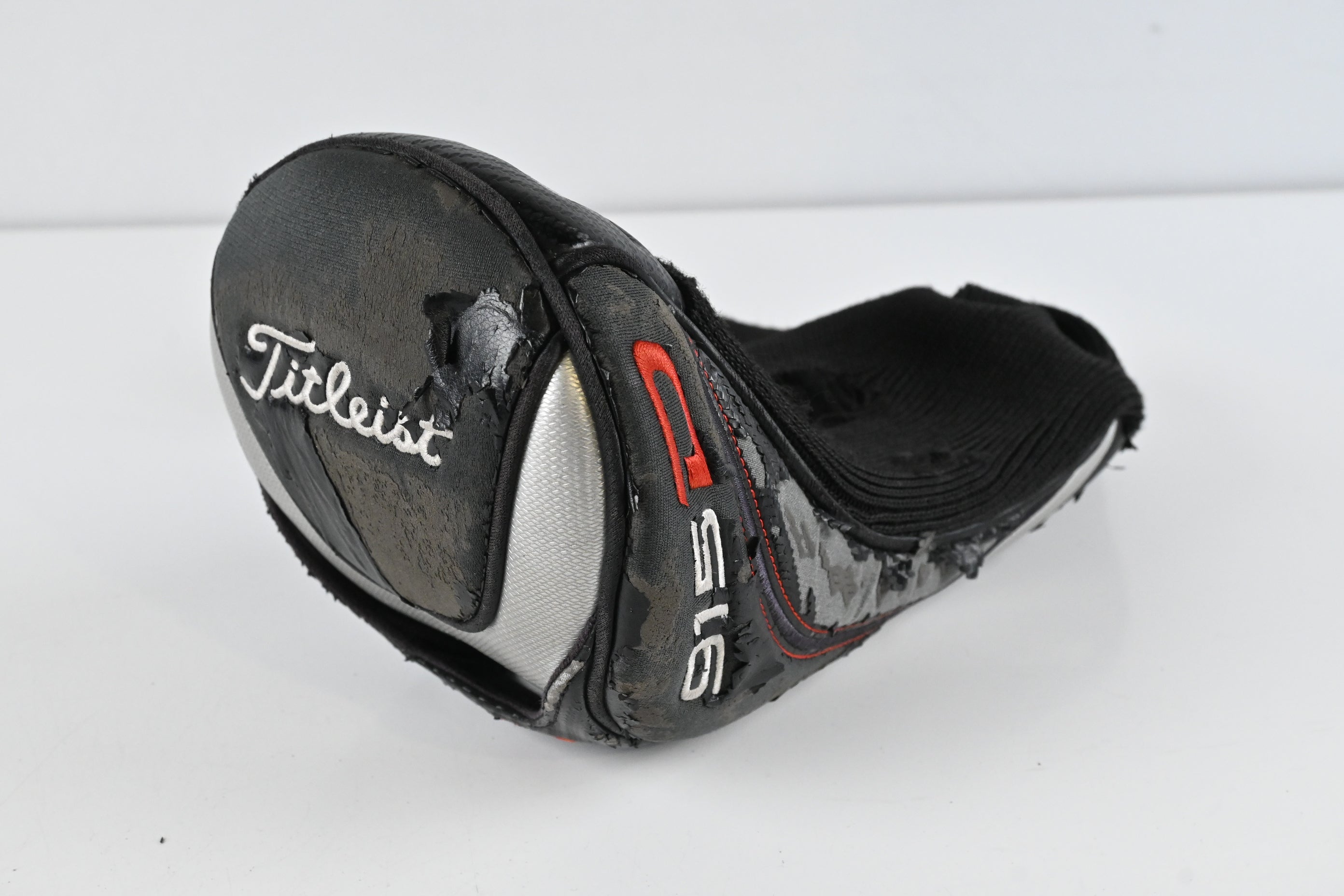 Titleist 915 D2 Driver / 9.5 Degree / Stiff Flex Diamana S+ 60 Shaft