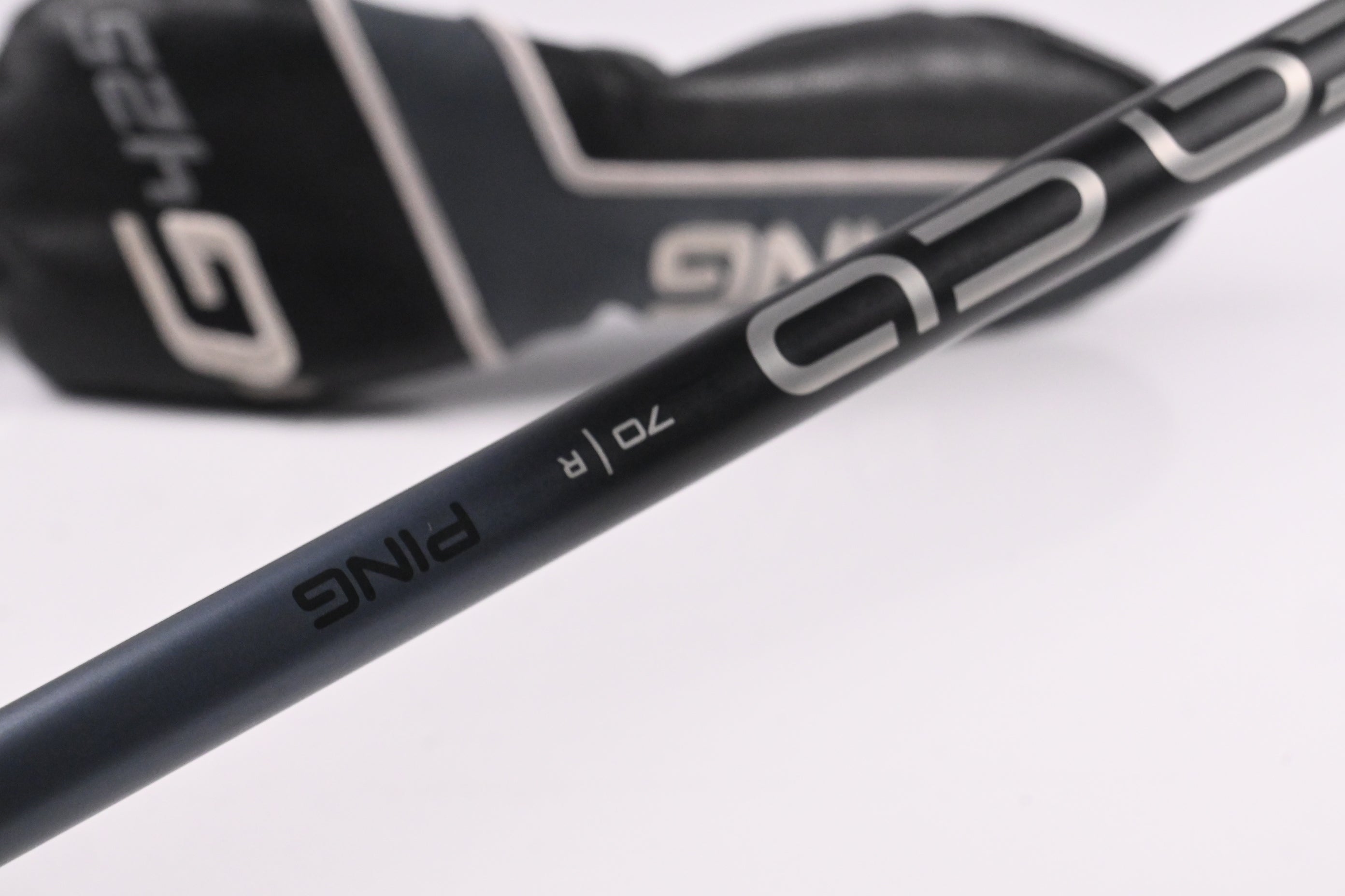 G425 #4 Hybrid / 22 Degree / Regular Flex Ping Alta CB Slate 70 Shaft