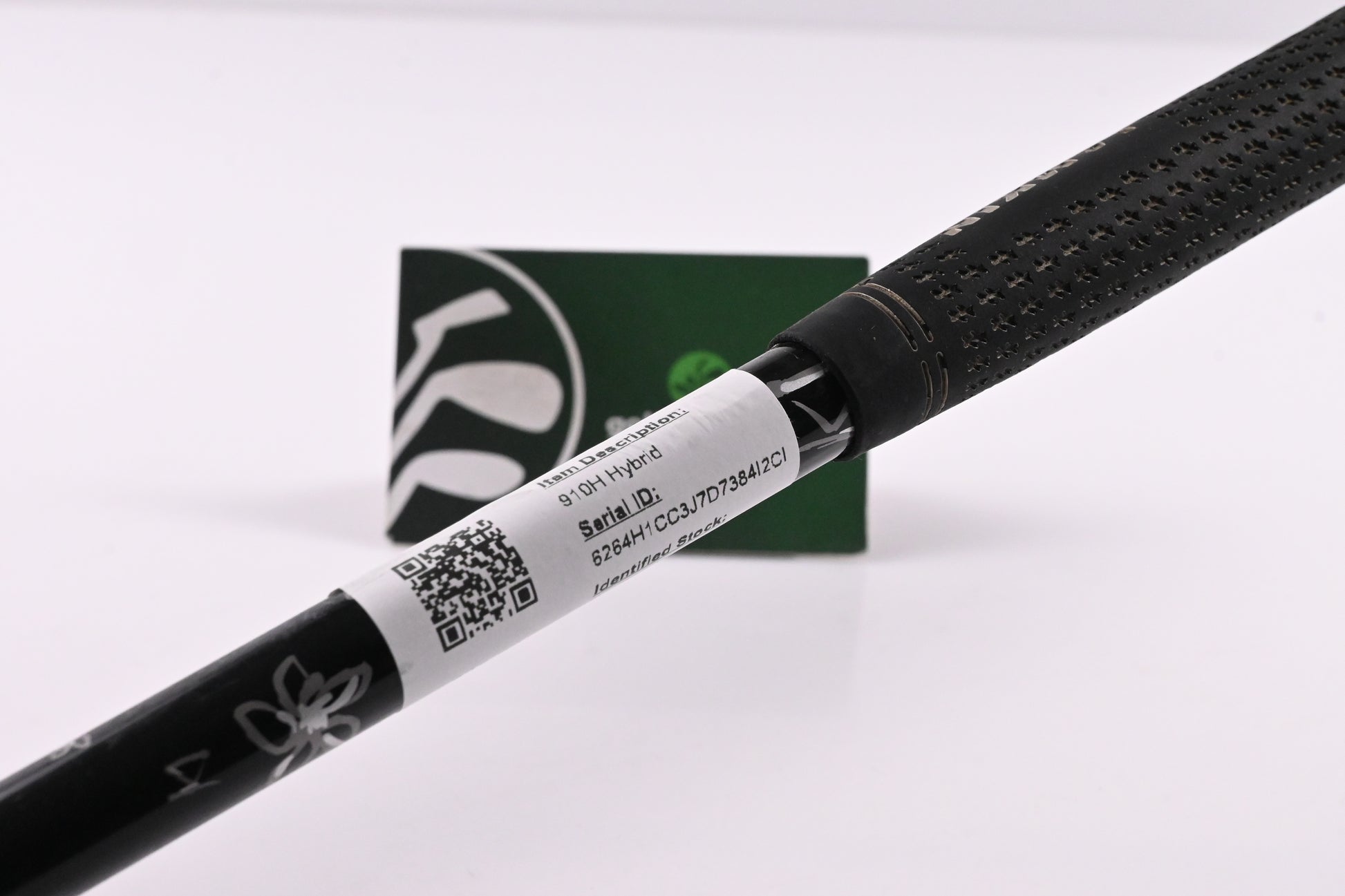 Titleist 910H #3 Hybrid / 19 Degree / Stiff Flex Diamana 'ahina 90 Shaft