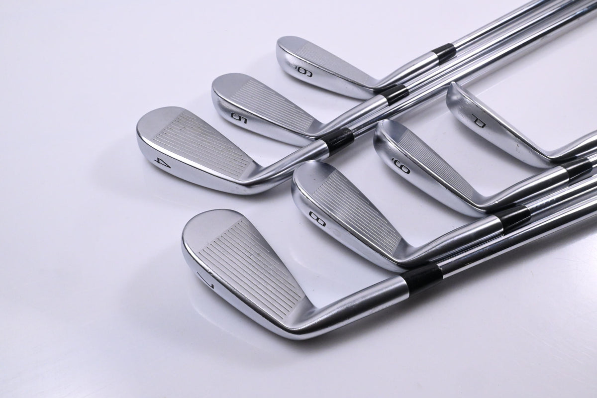 Mizuno JPX 921 Tour Irons / 4-PW / X-Flex NS Pro Modus 3 Tour 120 Shafts