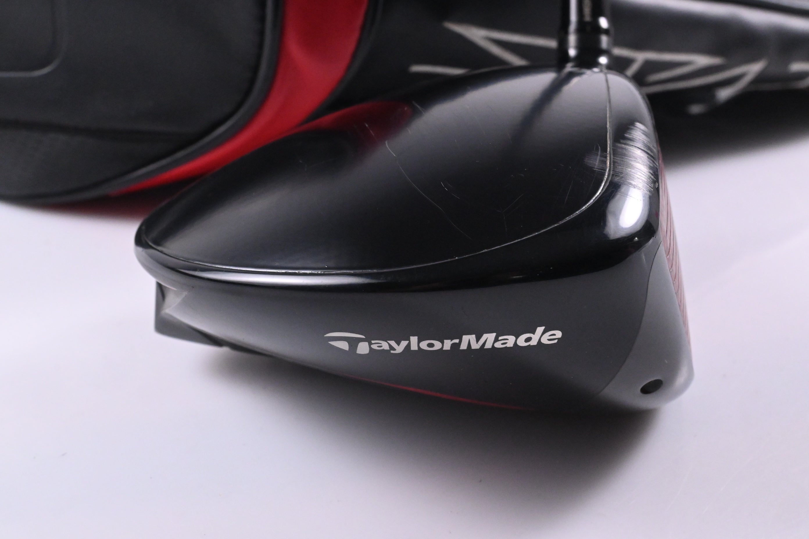 Taylormade Stealth HD Driver / 10.5 Degree / Stiff Flex HZRDUS Smoke RDX 60 Shaft