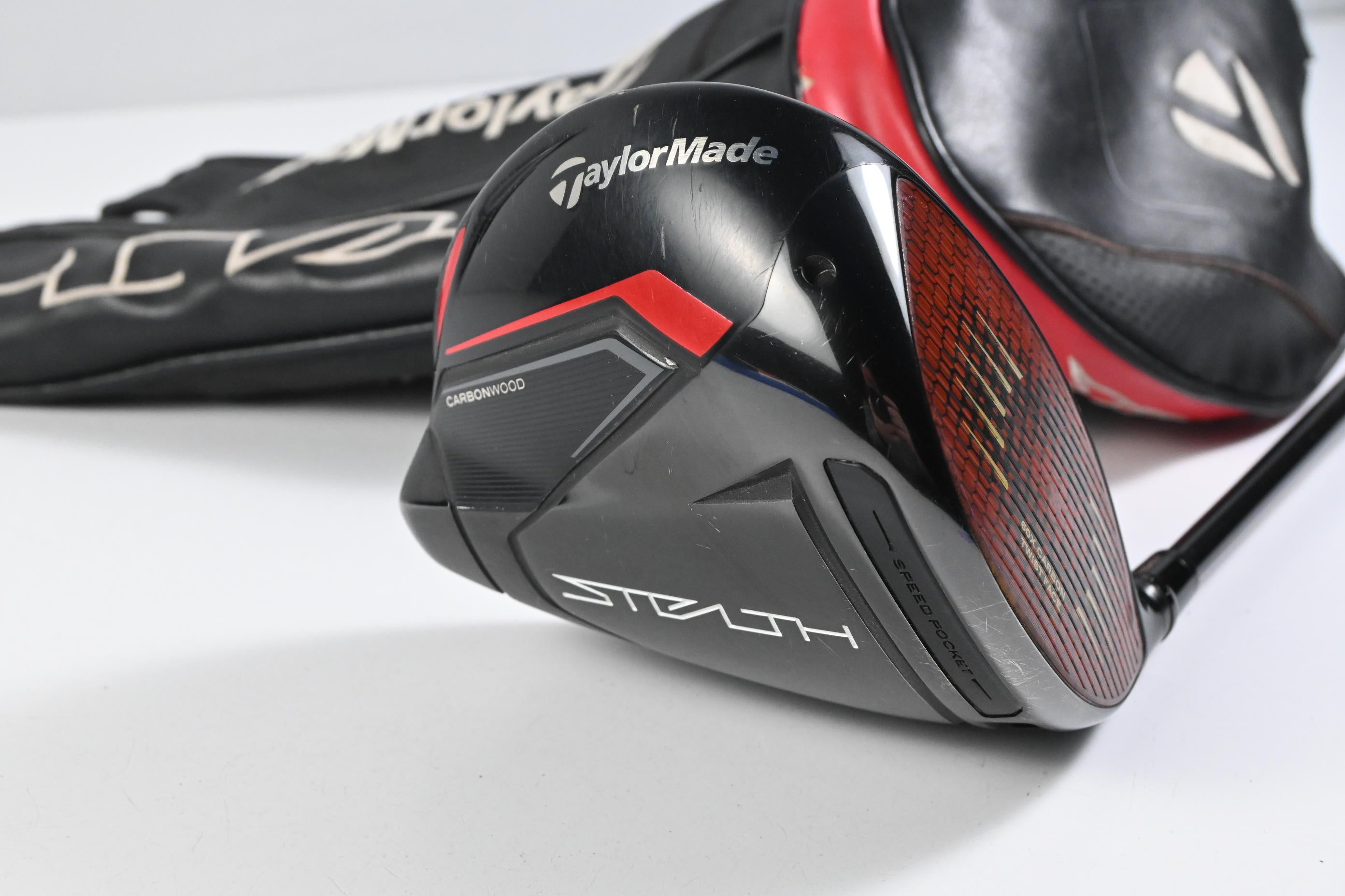 Taylormade Stealth Driver / 10.5 Degree / X-Flex Kai'li White 70 Shaft