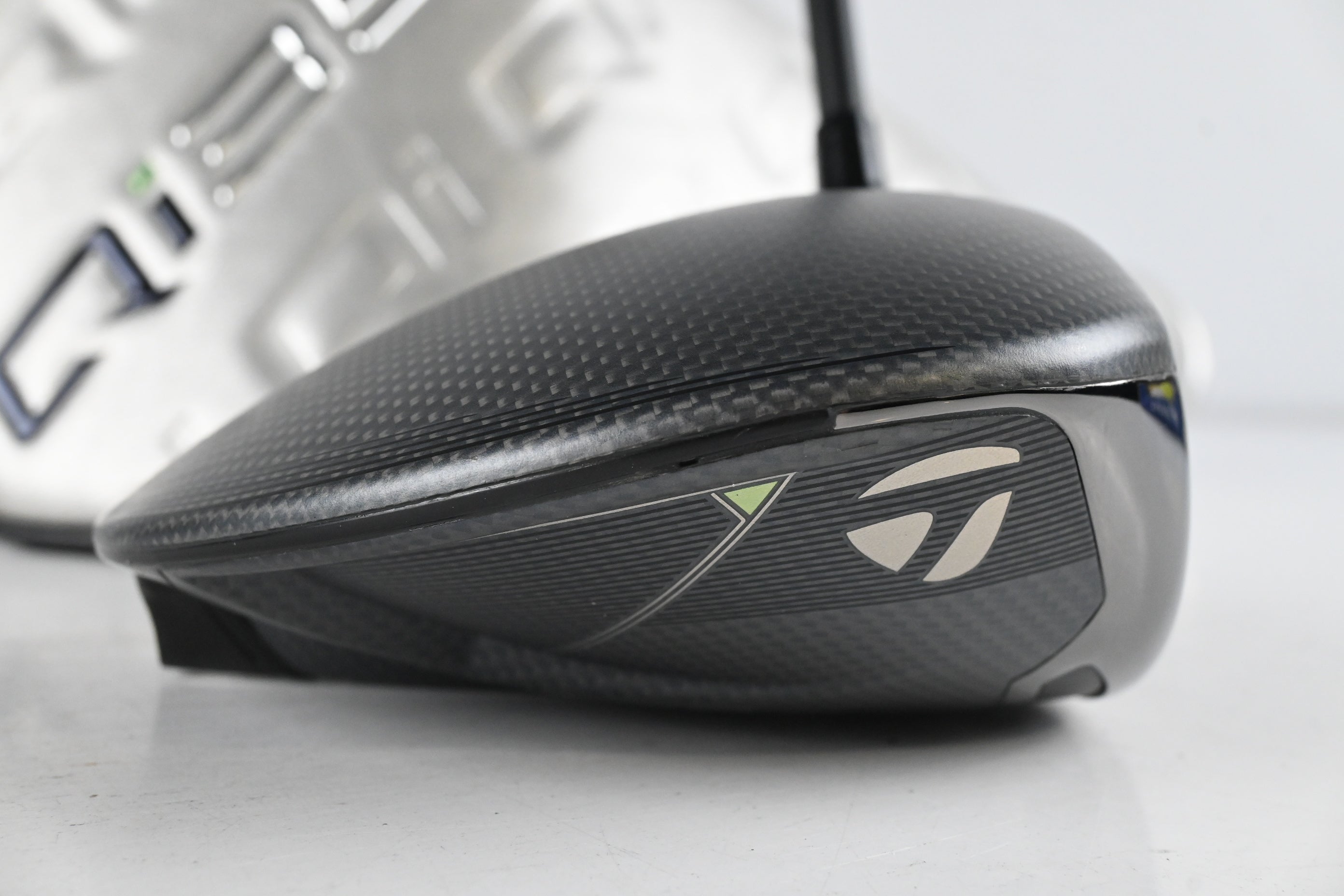 Taylormade Qi35 Driver / 9 Degree / Regular Flex Fujikura Ventus Blue 5 Shaft