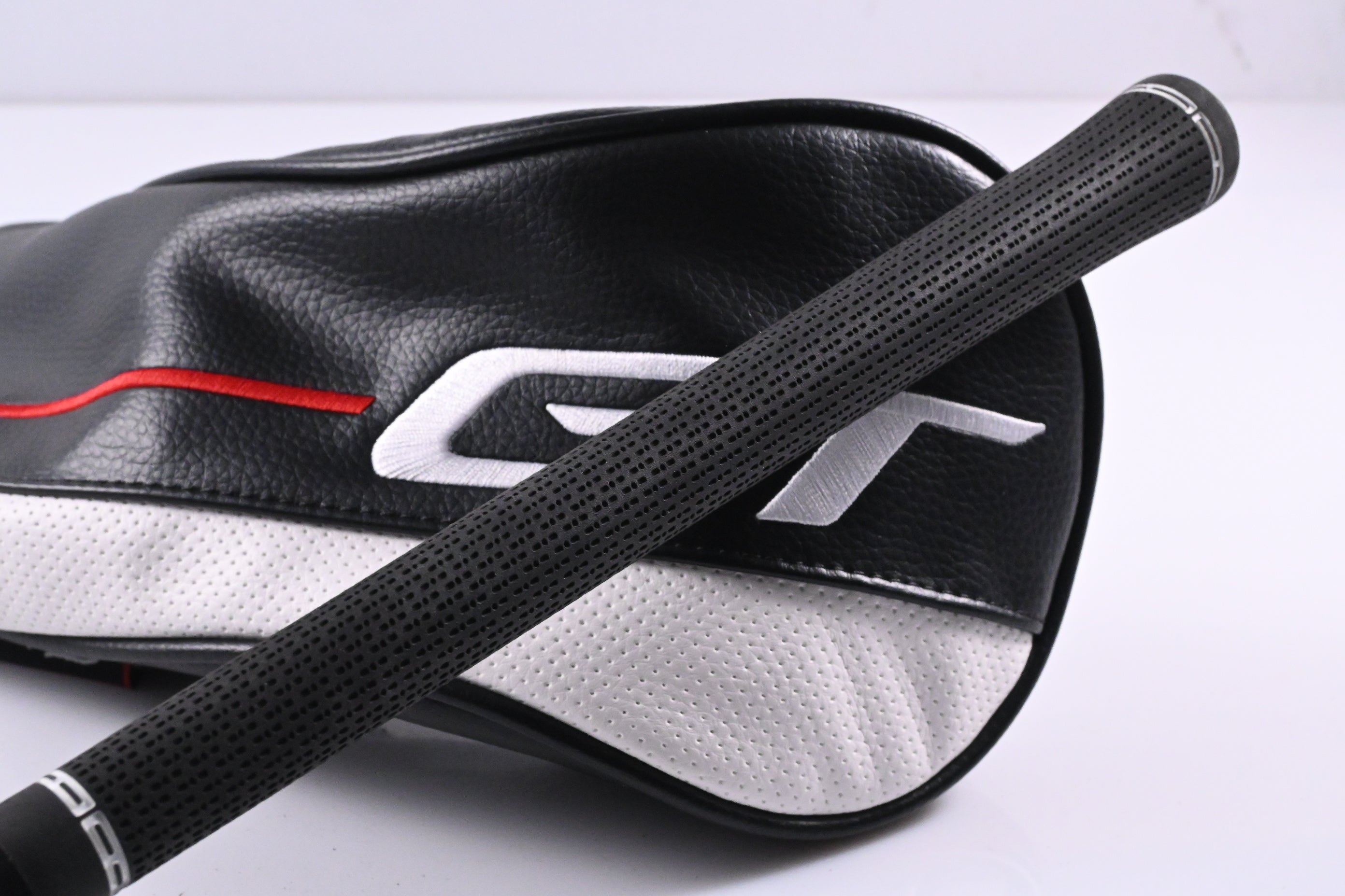 Titleist GT3 Driver / 10 Degree / Stiff Flex HZRDUS Black 60 Shaft