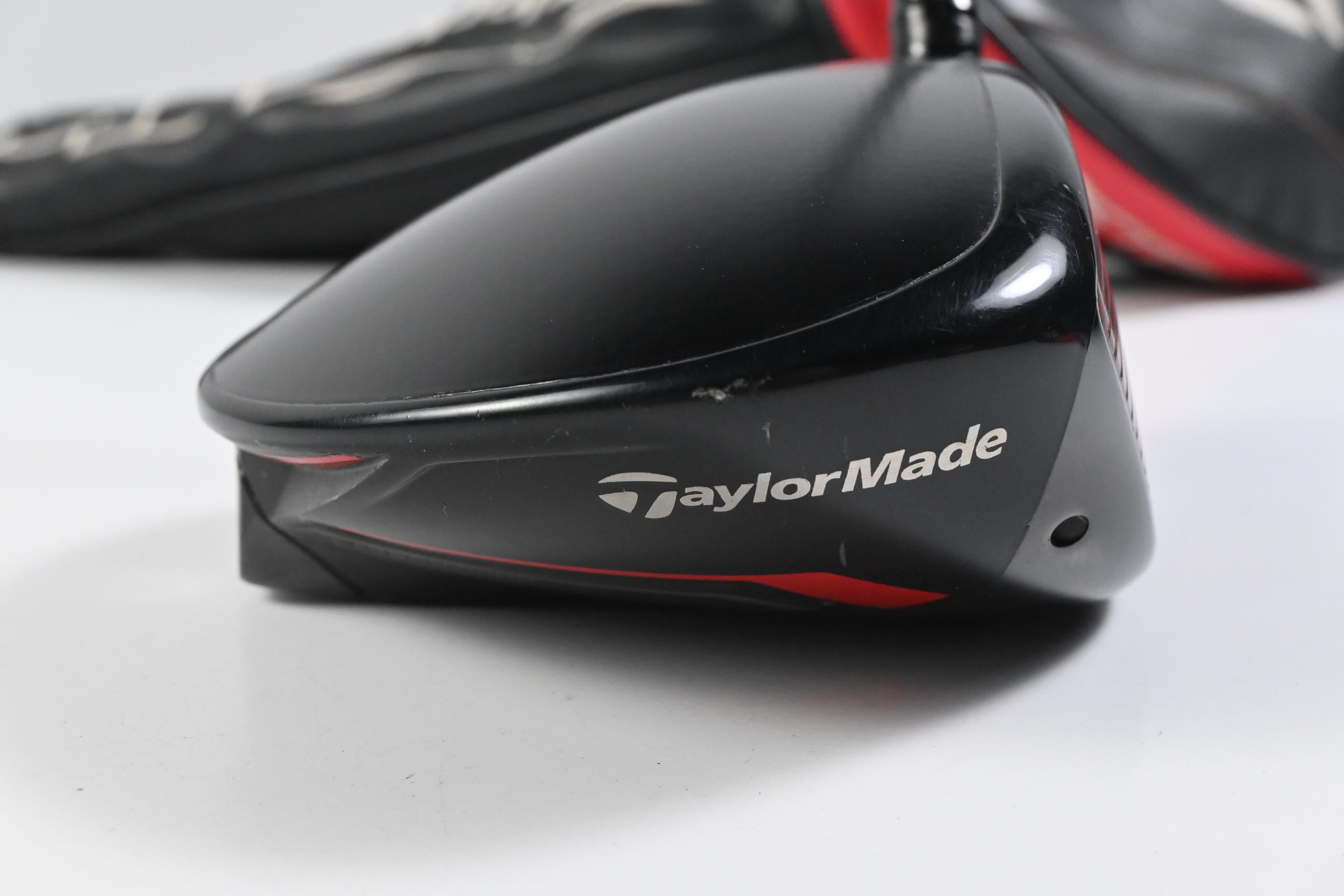 Taylormade Stealth Driver / 10.5 Degree / X-Flex Kai'li White 70 Shaft