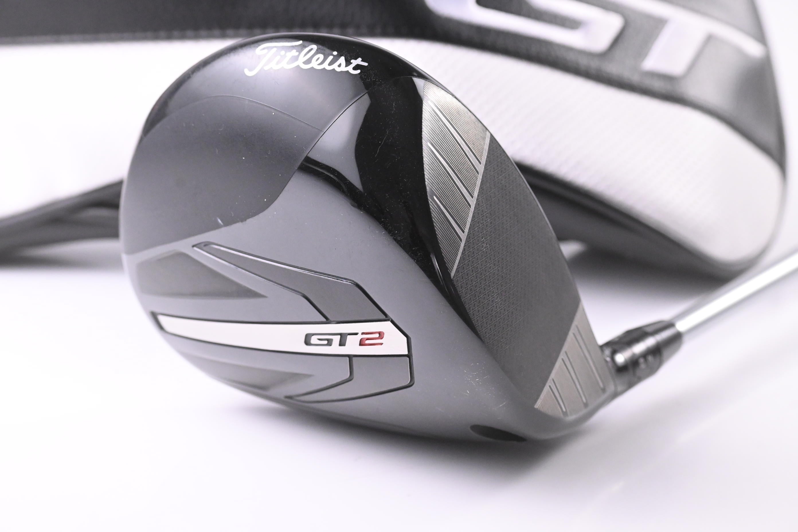 Titleist GT2 Driver / 9 Degree / Regular Flex Fujikura Air Speeder 40 Shaft