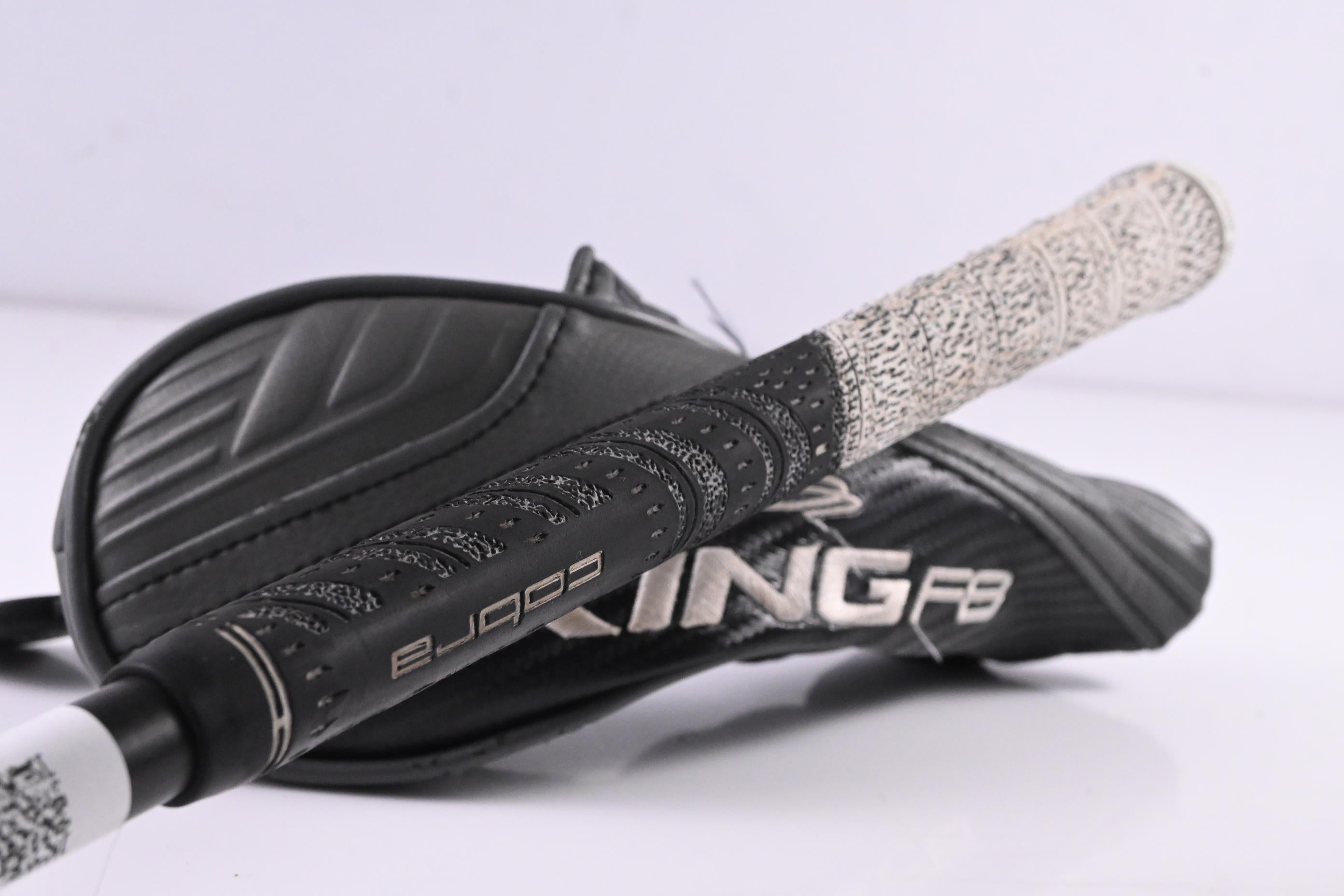 Cobra King F8 #2 Hybrid / 17 Degree / Regular Flex UST Recoil ES SmacWrap 780
