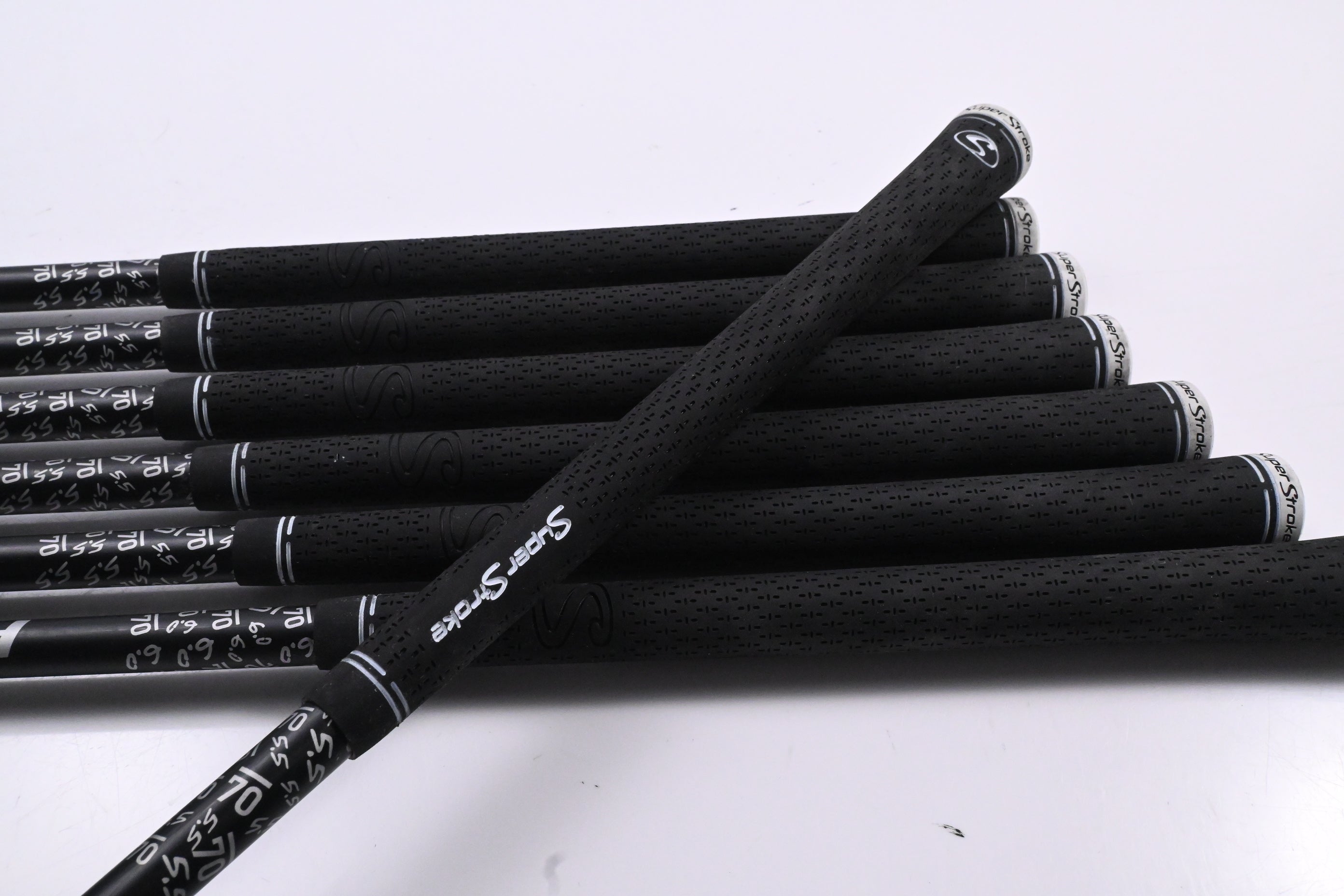 Sub 70 699 Pro V2 Irons / 5-PW+GW / Regular Flex Project X Shafts