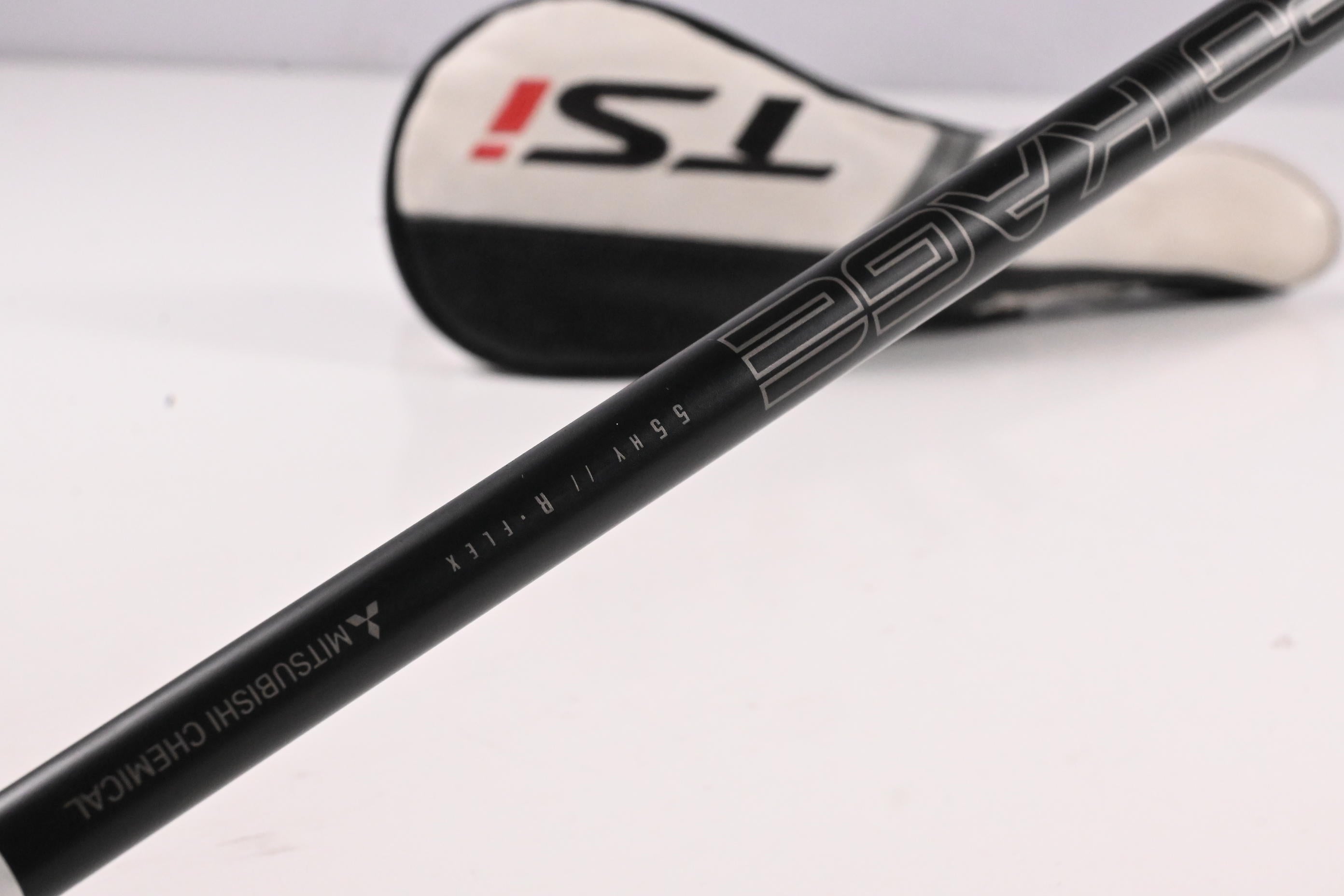 Titleist TSi2 #5 Hybrid / 24 Degree / Regular Flex Kuro Kage 5th Gen Black 55