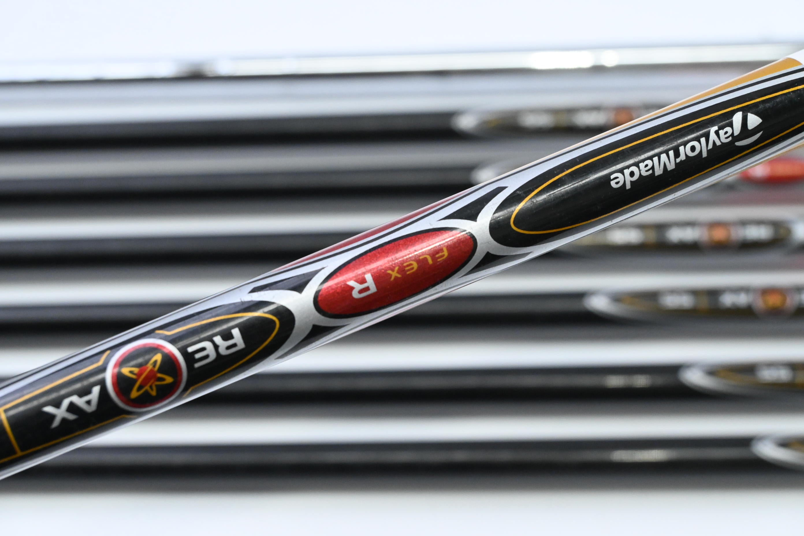 Taylormade R7 Draw Irons / 4-PW+SW / Regular Flex Taylormade Reax 55 Shafts