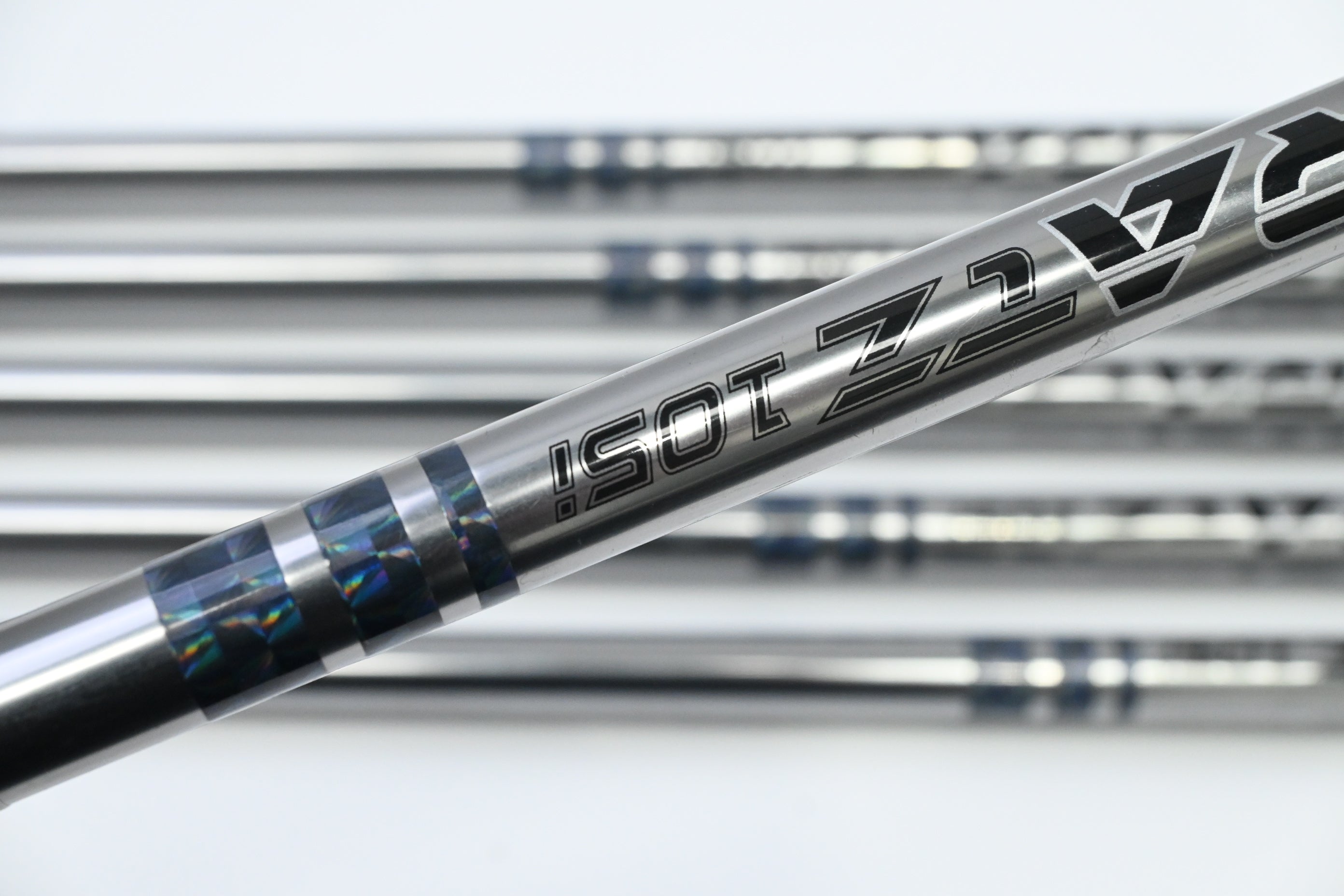 Srixon ZX5 Irons / 5-PW / Stiff Flex Accra TZ 105i Shaft