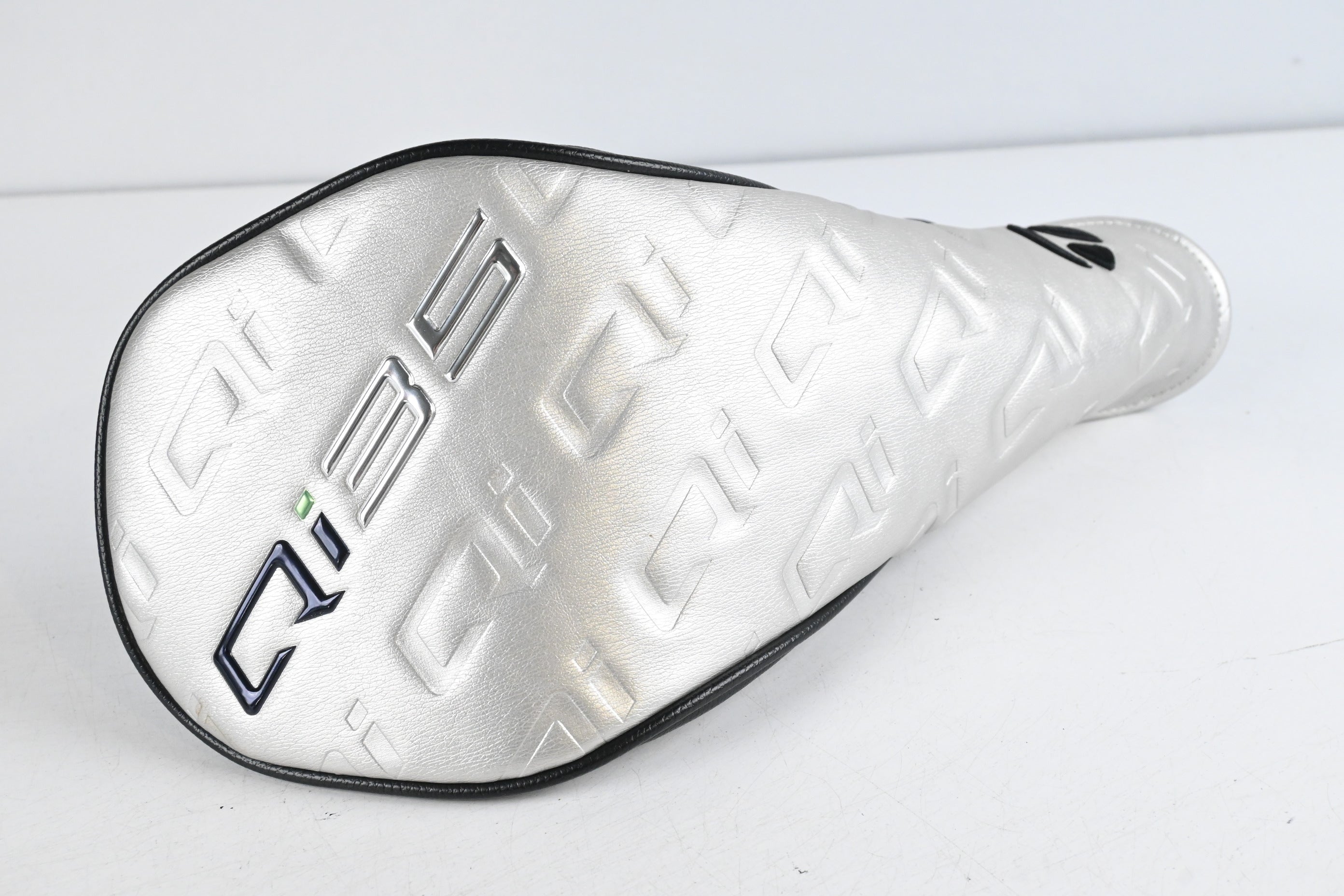 Taylormade Qi35 Driver / 9 Degree / Regular Flex Fujikura Ventus Blue 5 Shaft