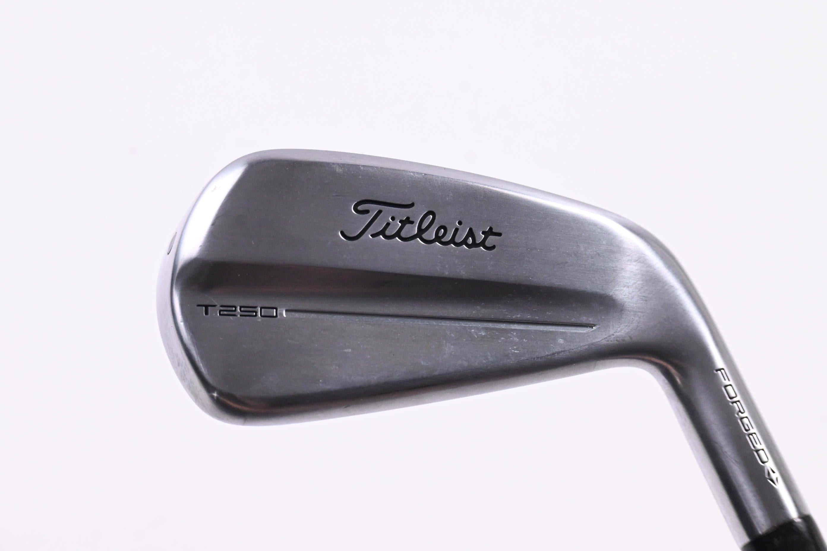 Titleist T250 2025 #3 Iron / 20 Degree / X-Flex Graphite Design Tour AD DI-105