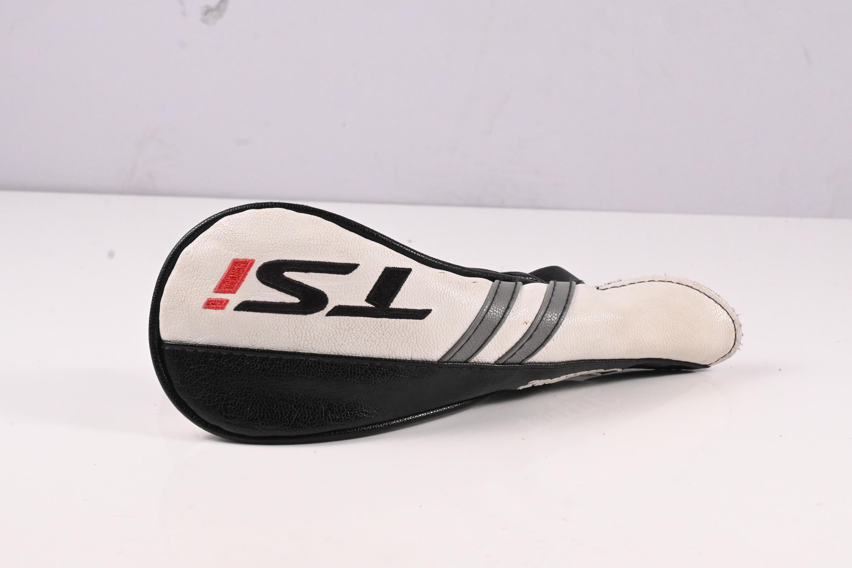 Titleist TSi2 #5 Hybrid / 24 Degree / Regular Flex Kuro Kage 5th Gen Black 55